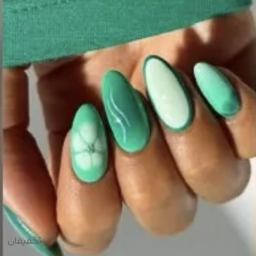 کاشت ناخن با پودر یا ژل