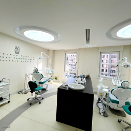 مرکز دندانپزشکی پرستیژ