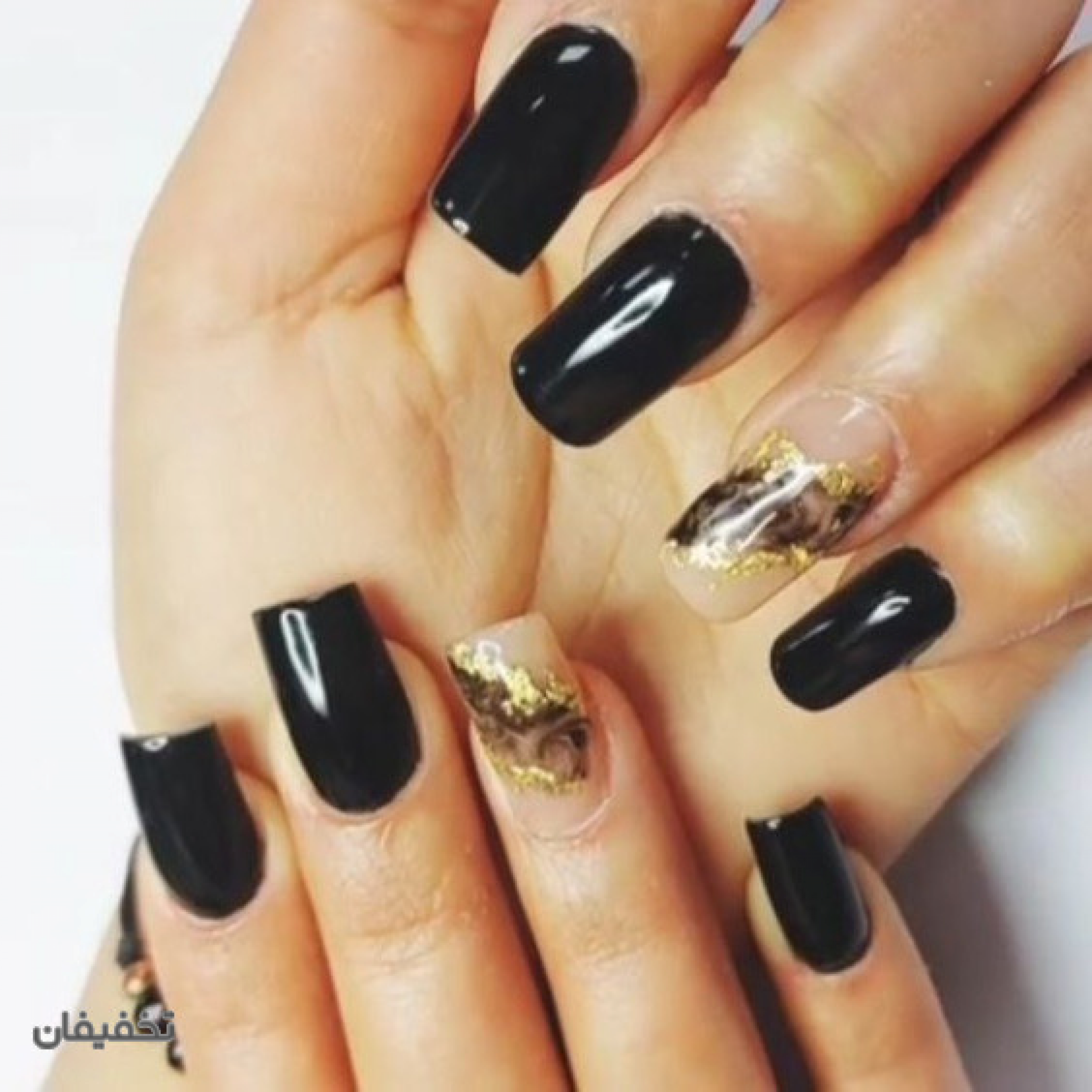 مرکز خدمات مژه و ناخن صدف