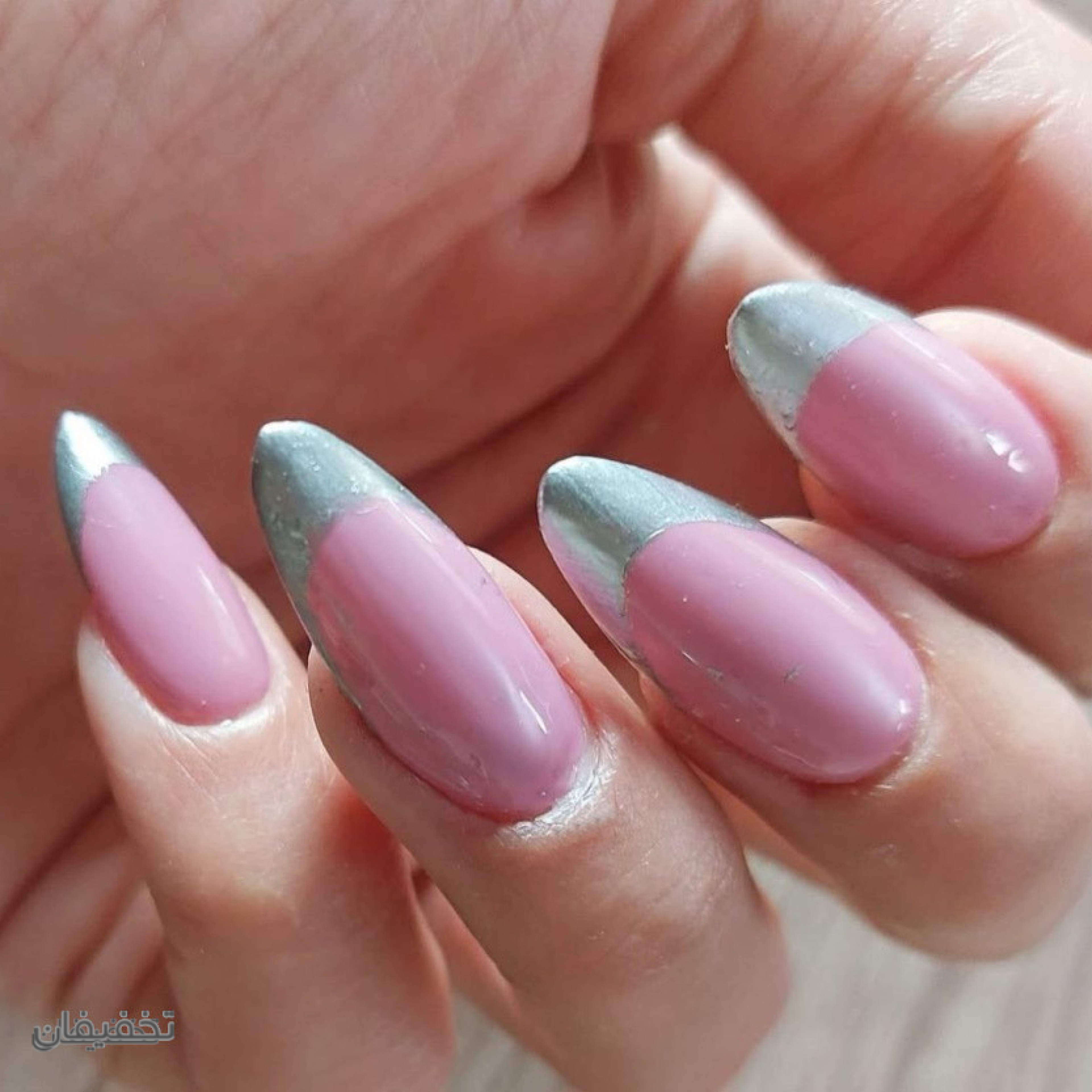 مرکز خدمات مژه و ناخن صدف