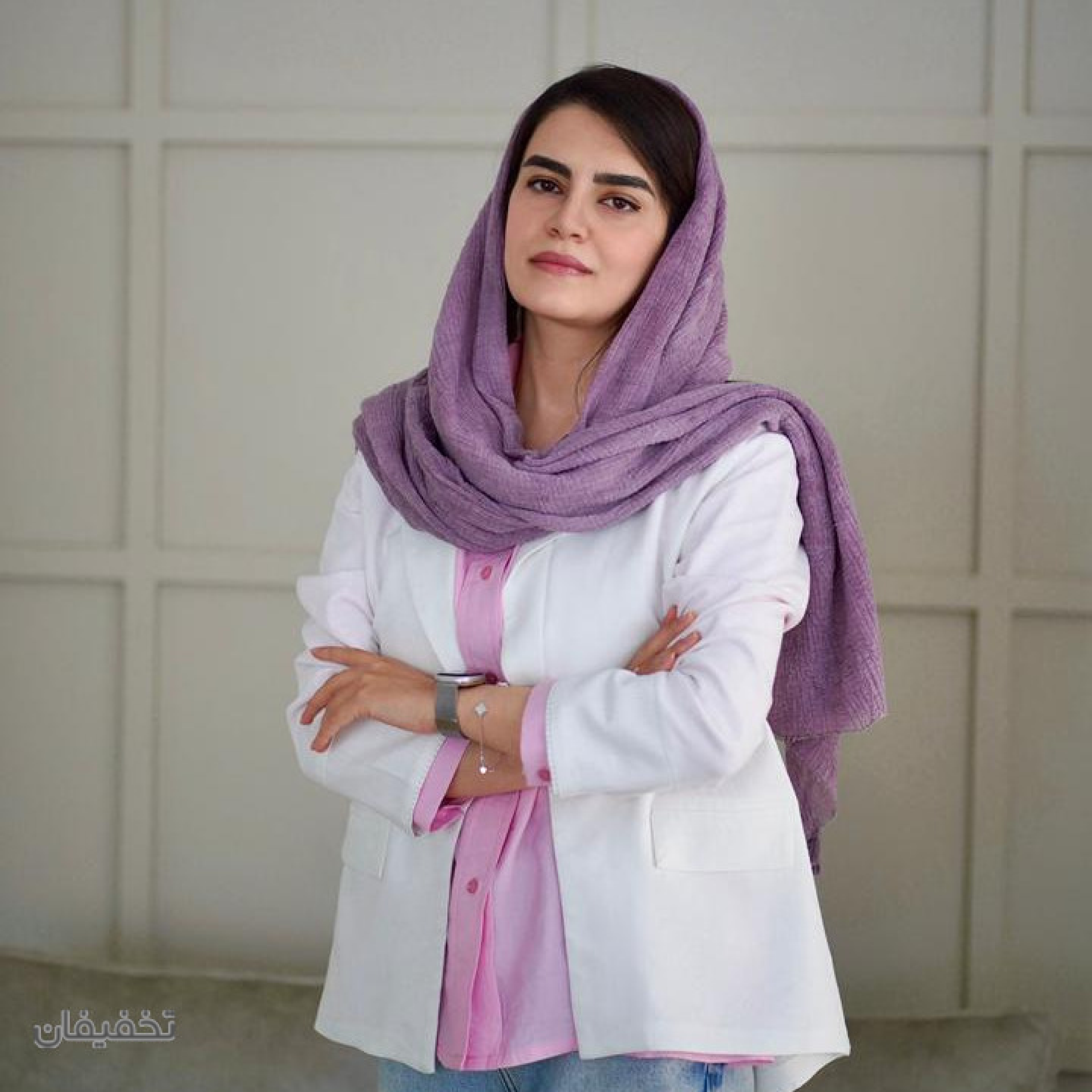 دکتر عارفه زواری