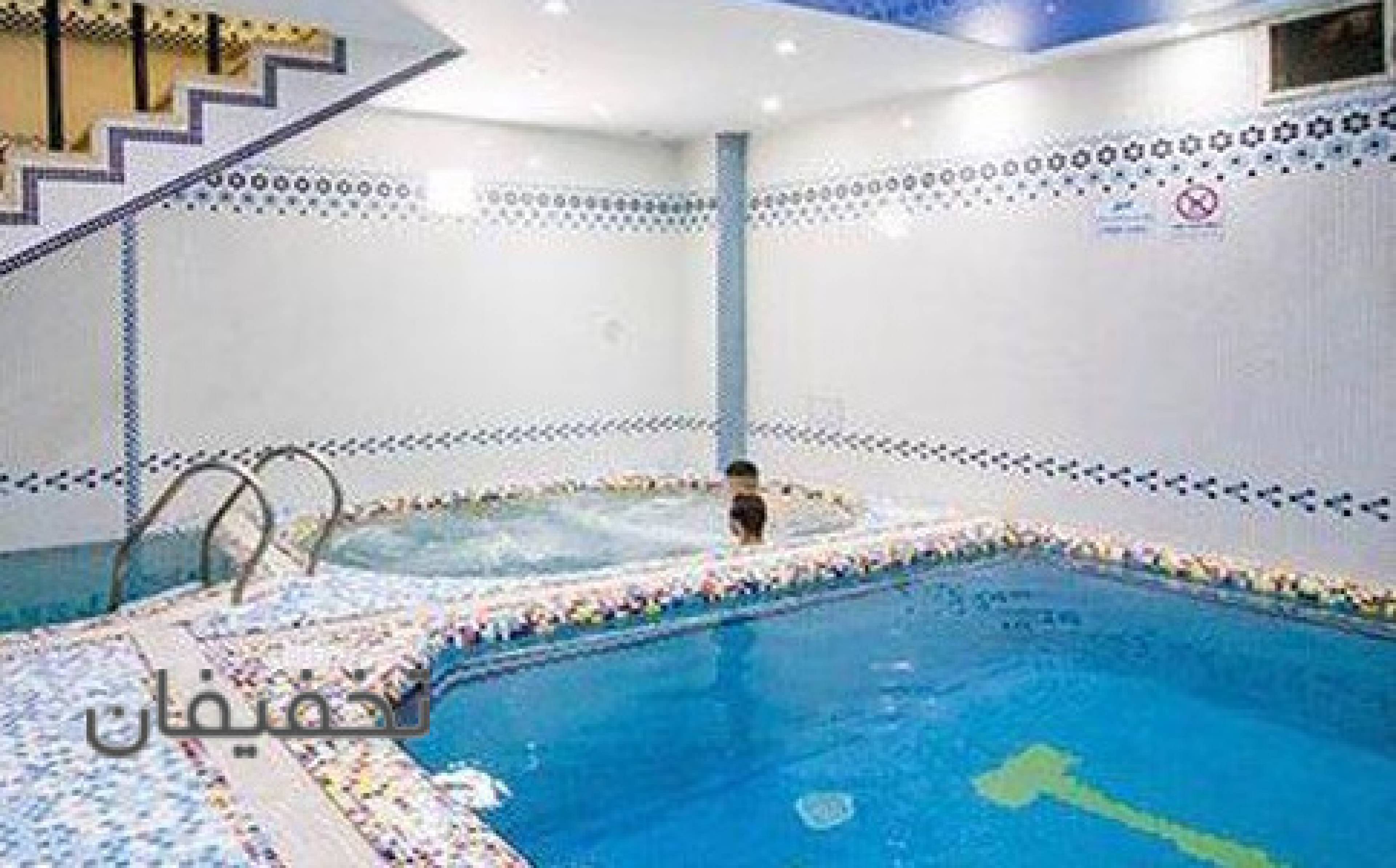 استخر و مجموعه ورزشی جم