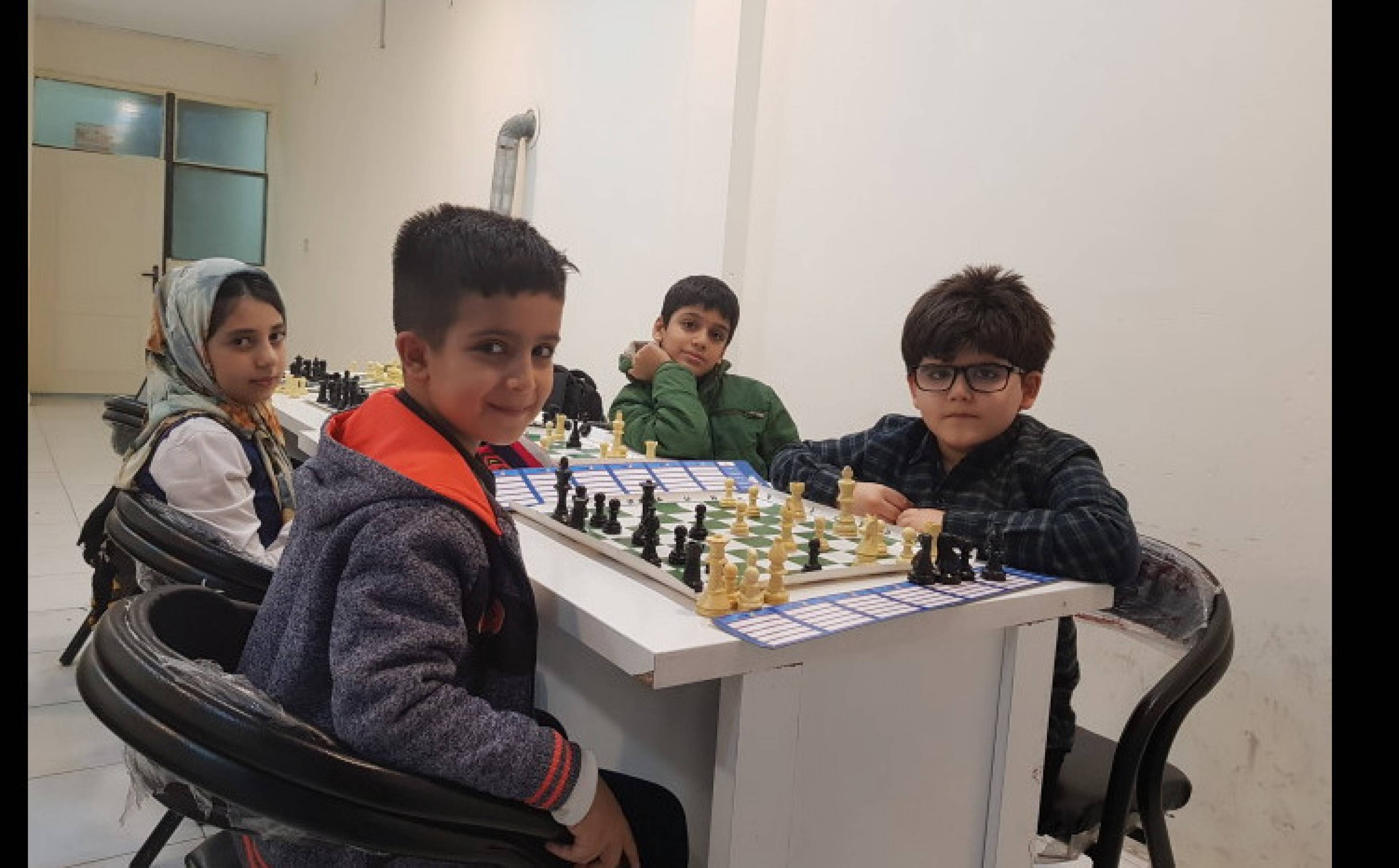 مجموعه تفریحی و آموزشی تخصصی شطرنج Hero Chess