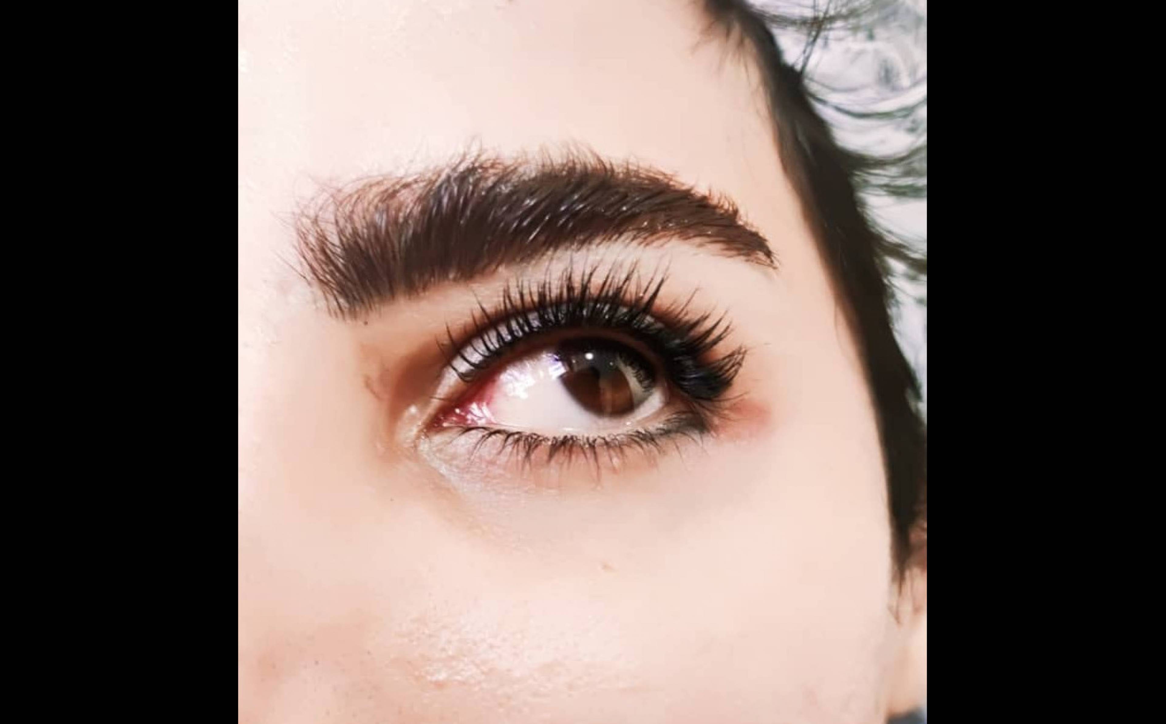 سالن زیبایی ادورن