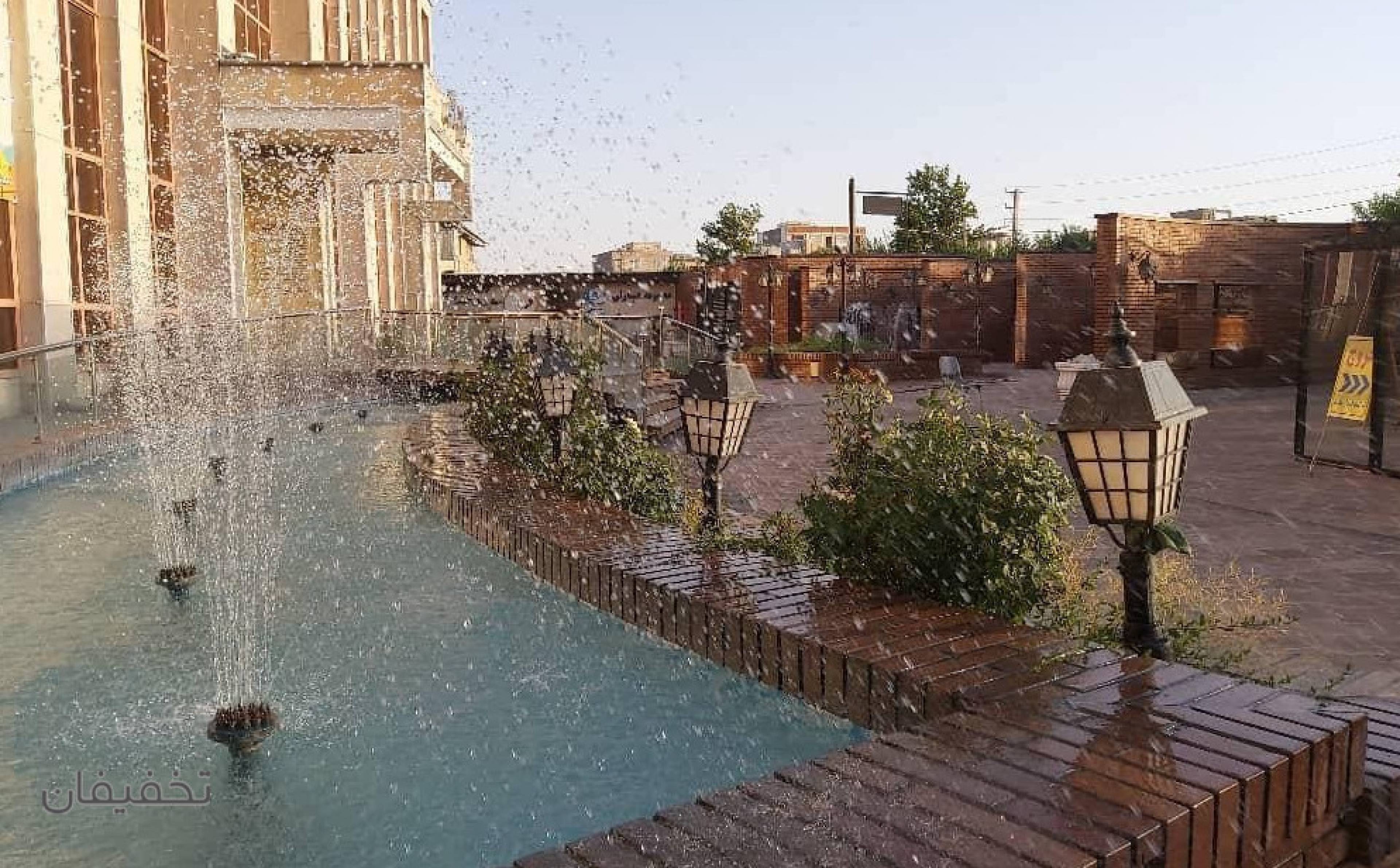 پارک آبی و استخر دانش کرج