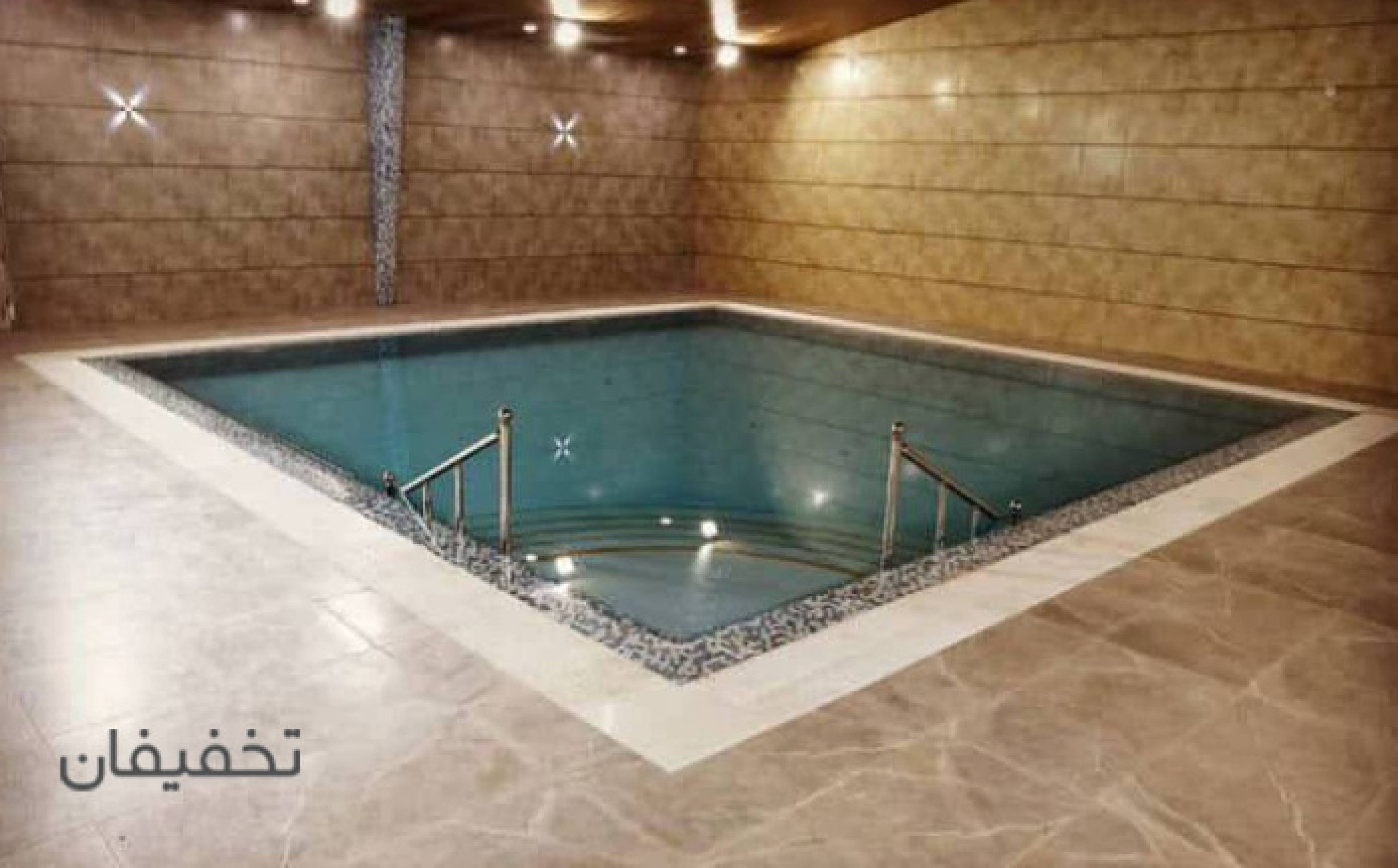 استخر پدیده