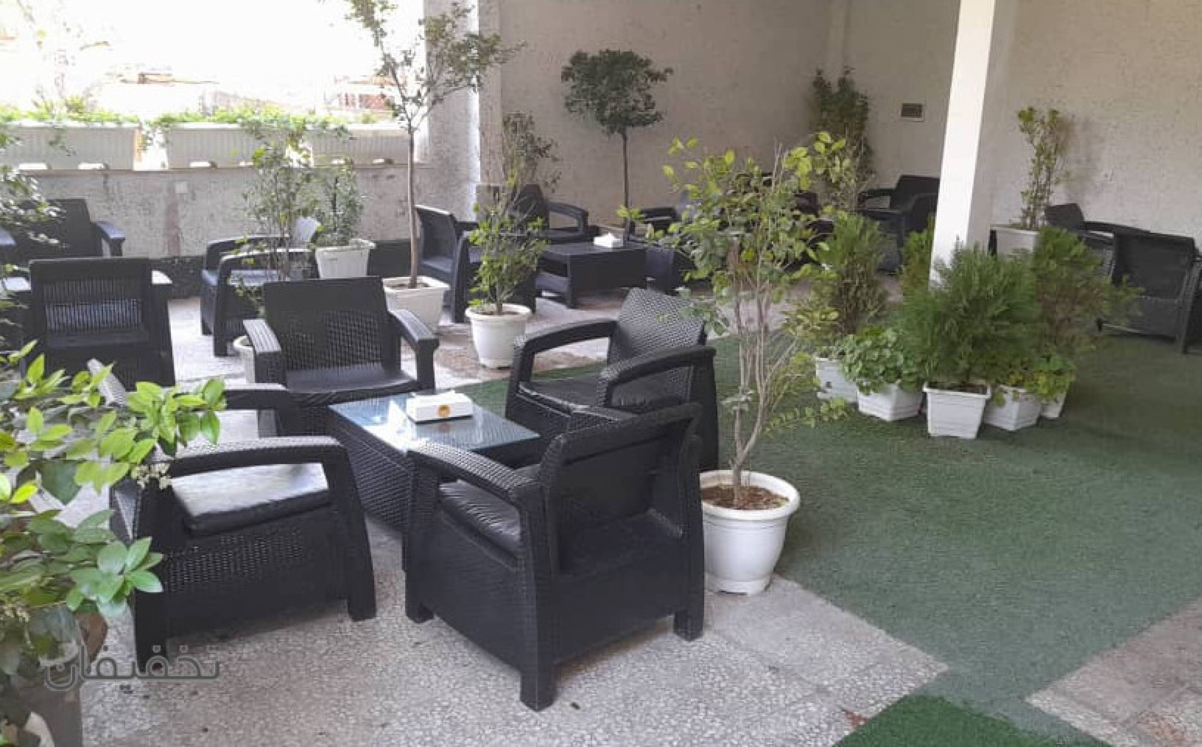 باغچه رستوران صحرا