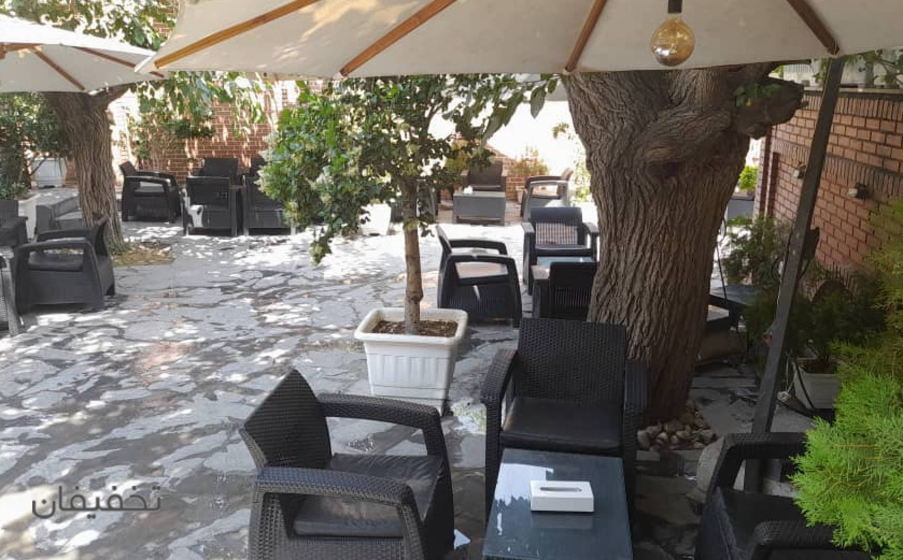باغچه رستوران صحرا