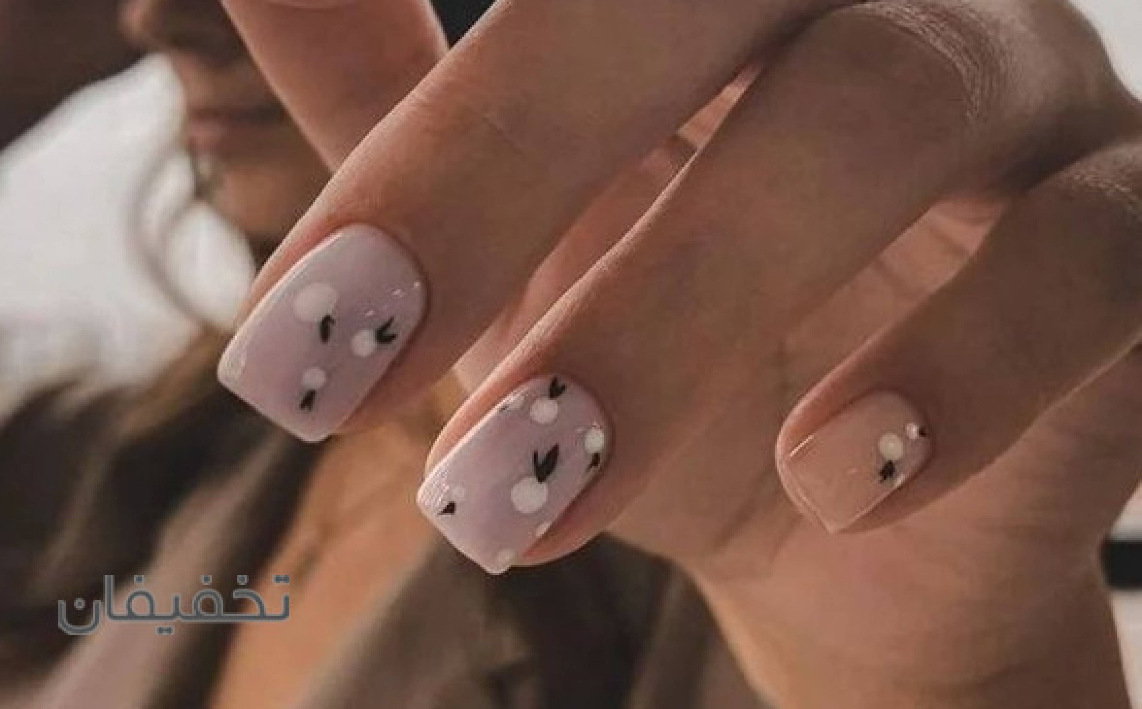 استودیو تخصصی ناخن شادی