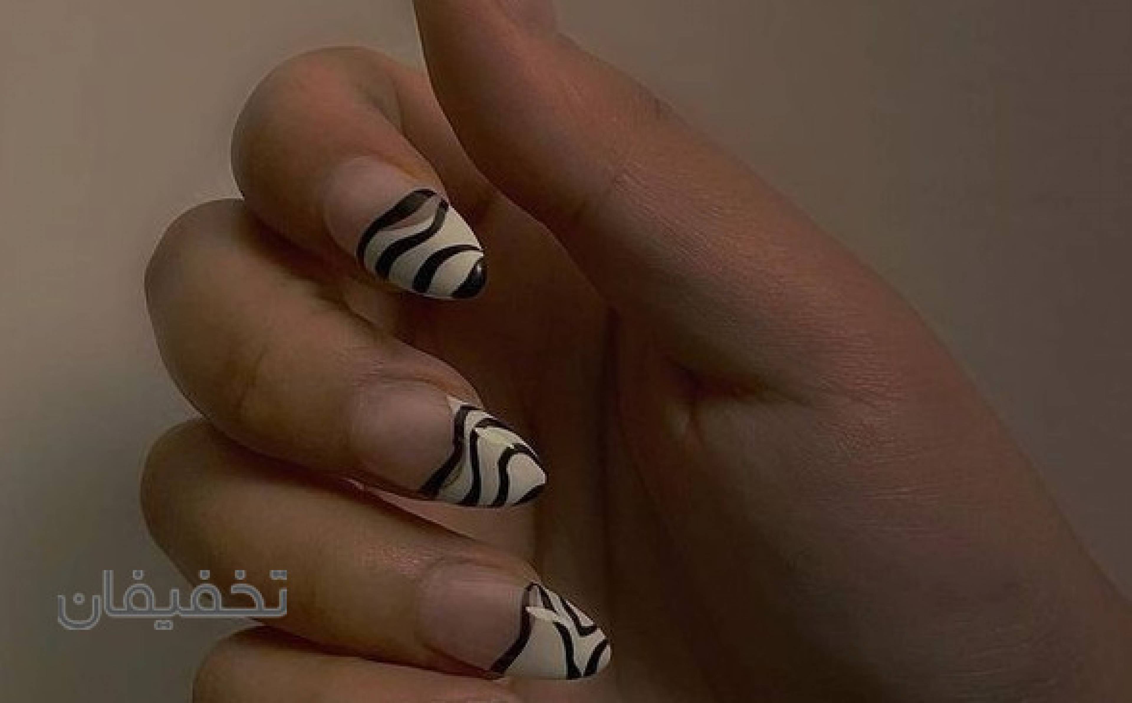 استودیو تخصصی ناخن شادی