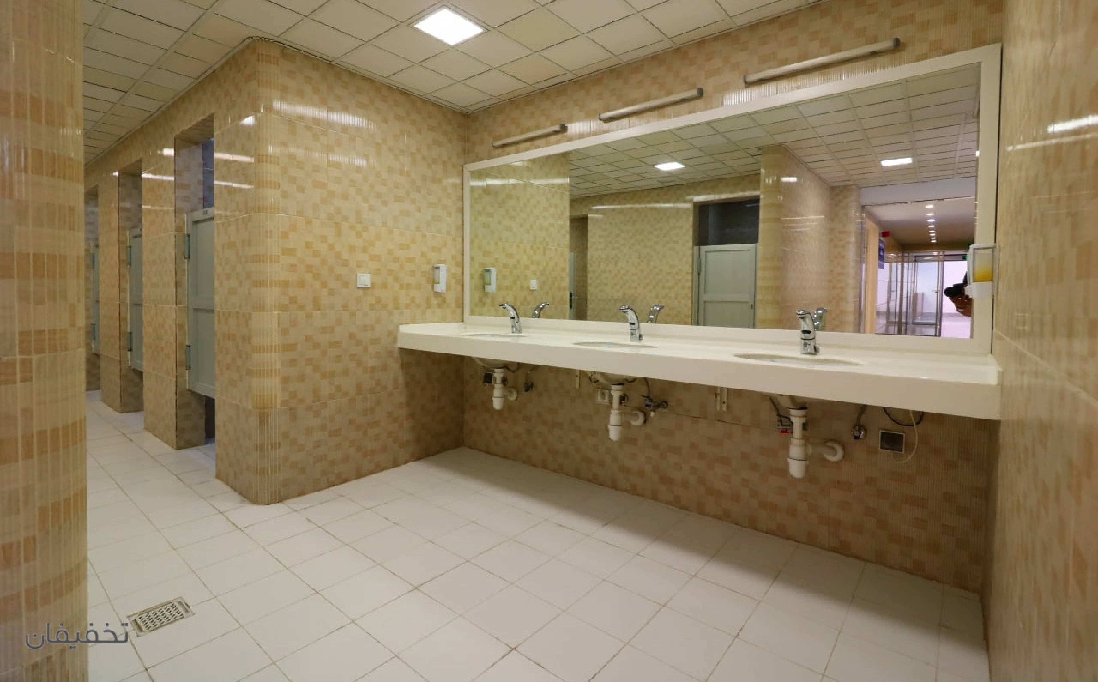 استخر یاس زعفرانیه(دهکده نشاط)
