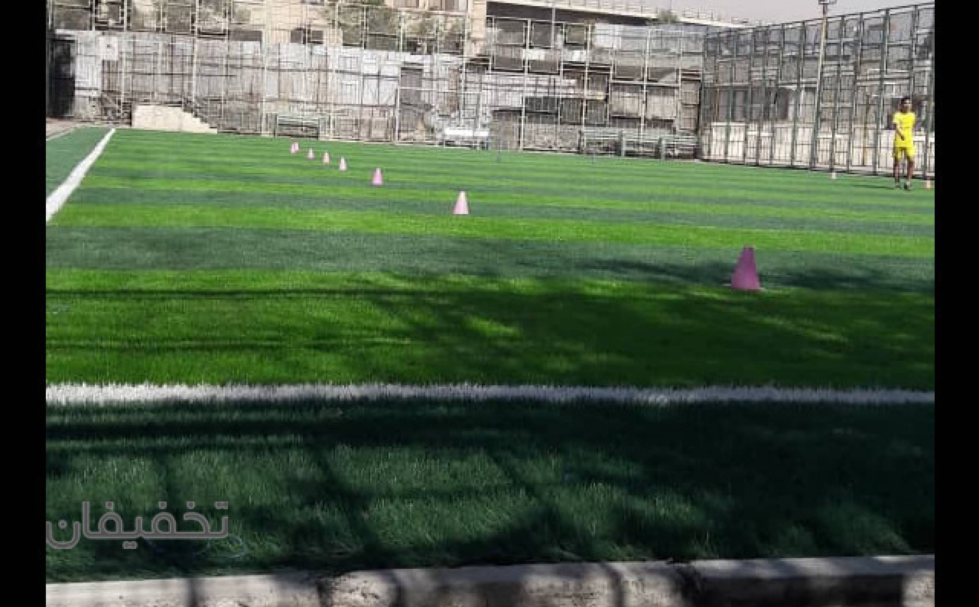 باشگاه و مدرسه فوتبال حرفه ای و دائمی سیمرغ