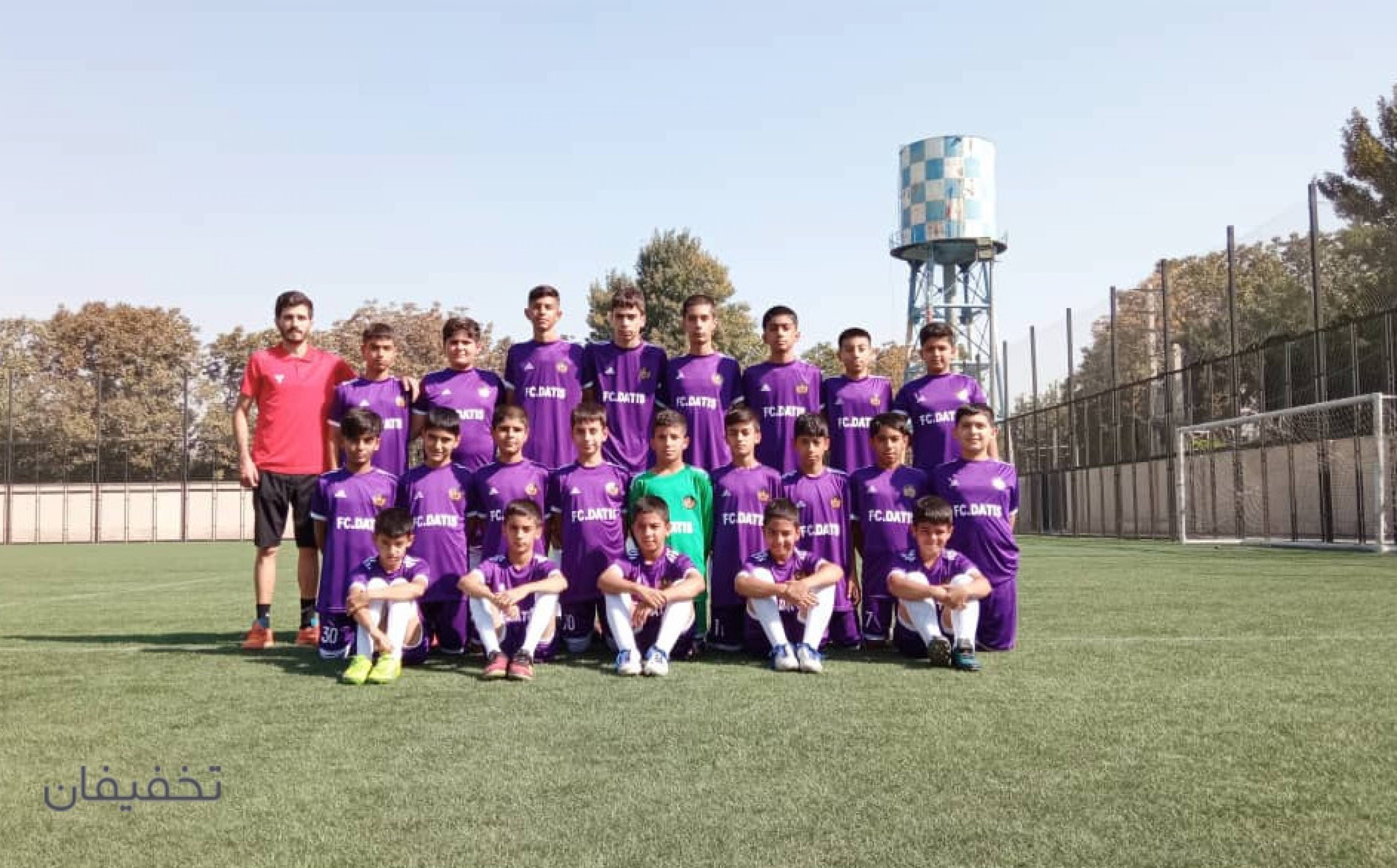 آکادمی و زمین فوتبال شوتر