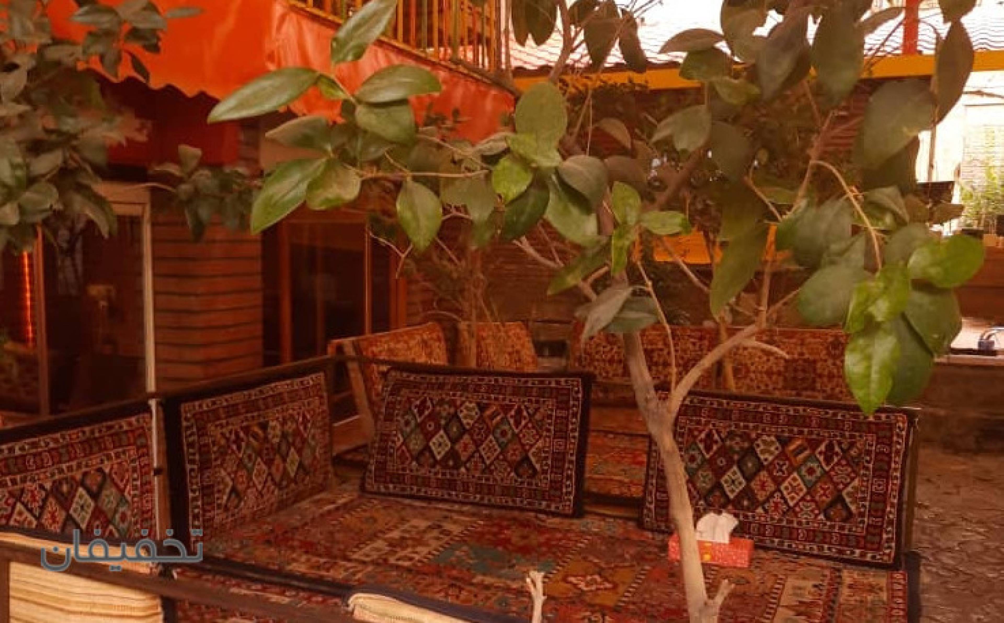 رستوران شبانه 