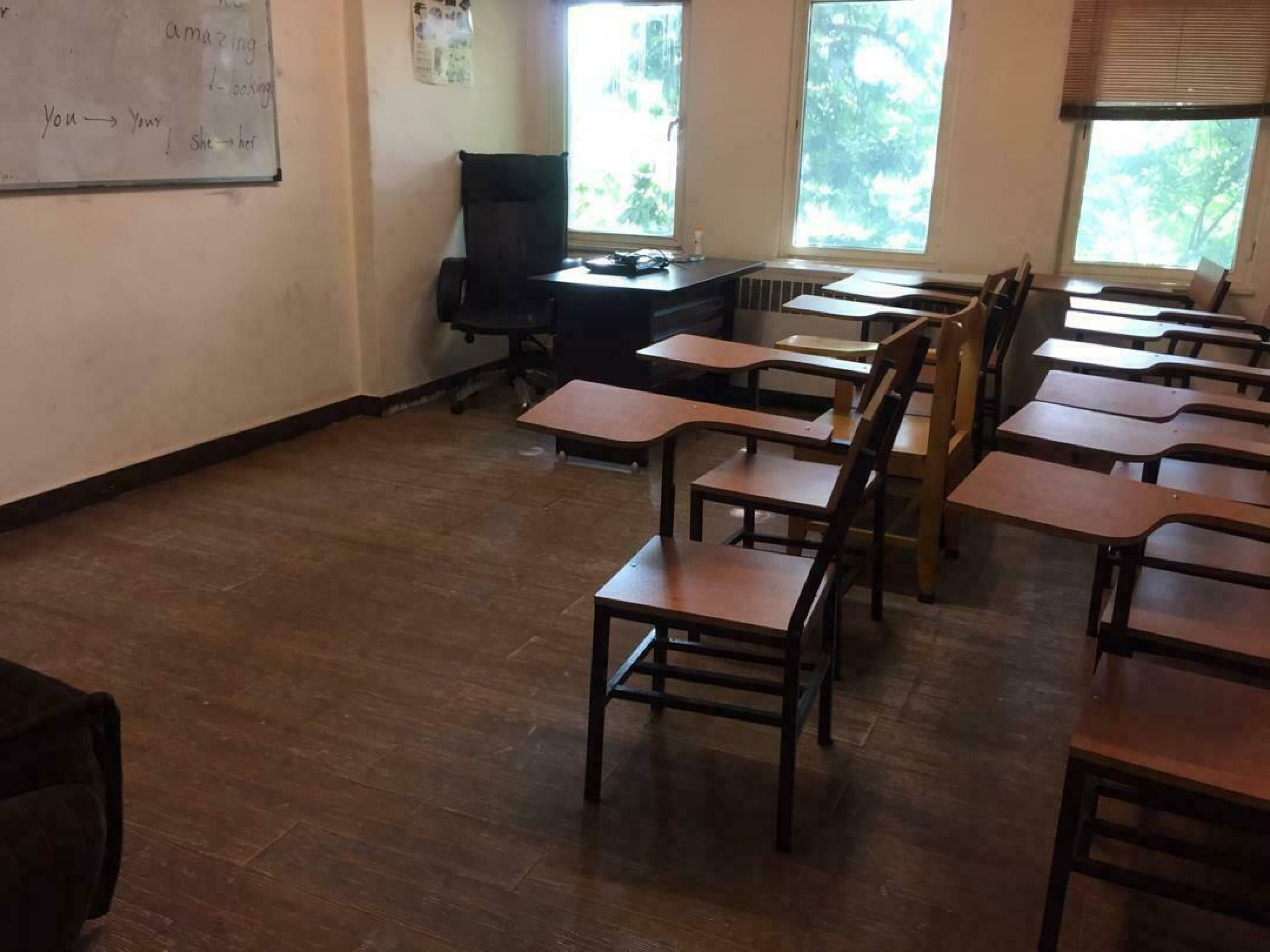 آموزشگاه زبان و هنر گسترش(بوم رنگ سابق)