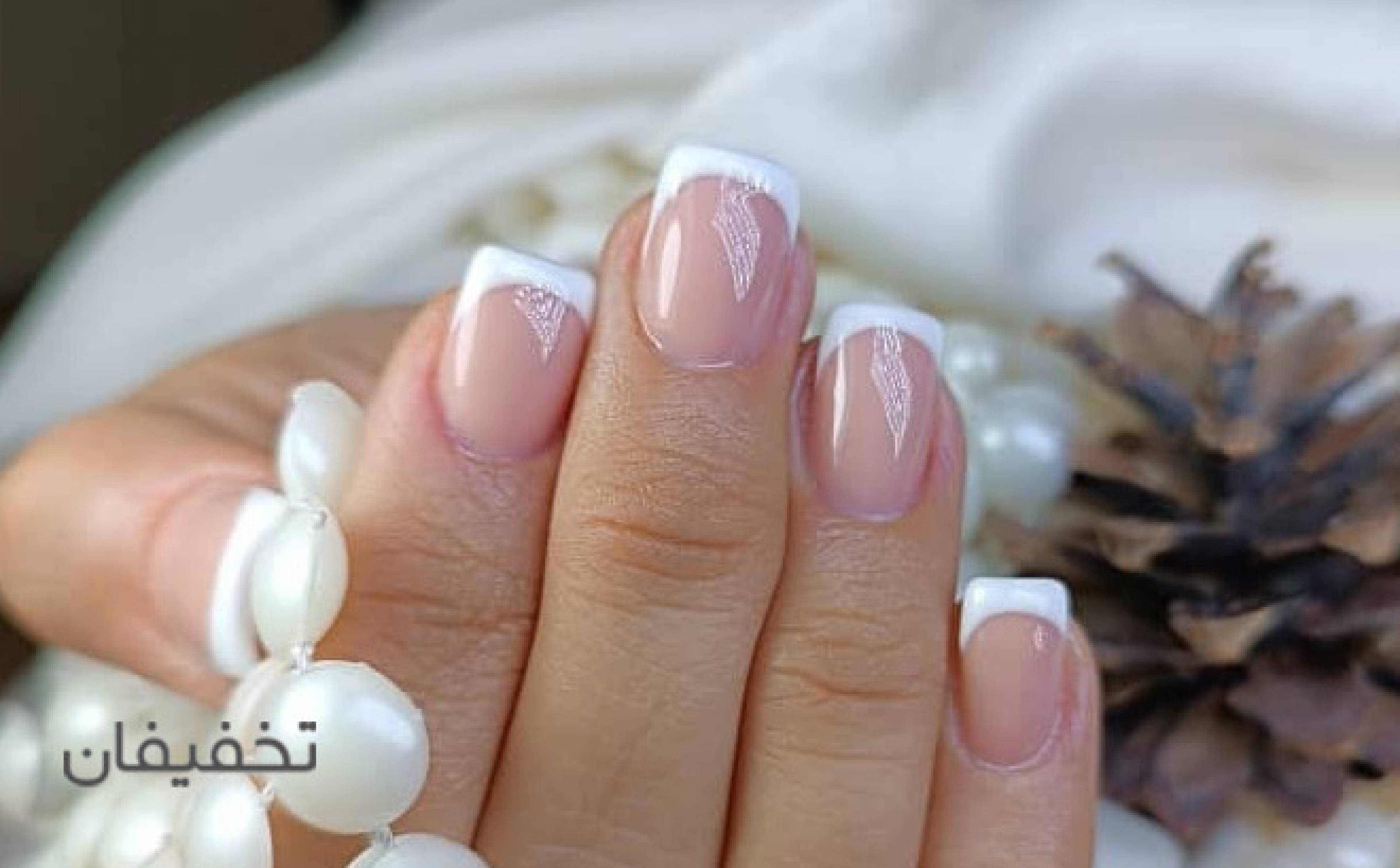 خدمات زیبایی و آموزشی ناخن در سالن زیبایی ماهدیس 