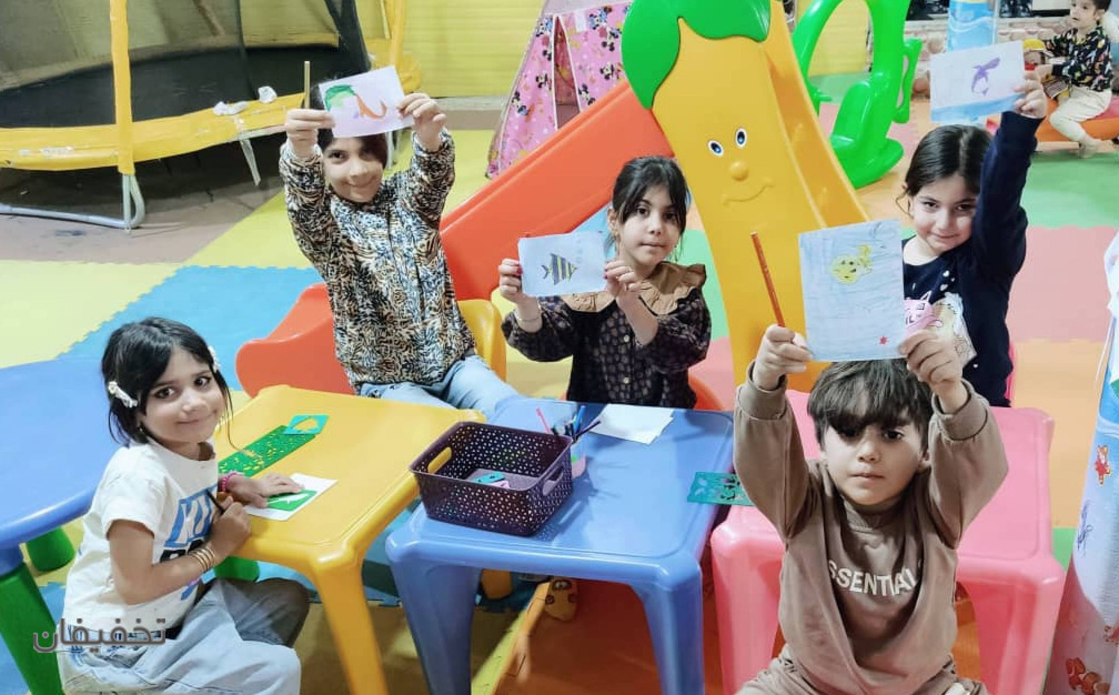 خانه بازی کودک سرزمین شادی نجف آباد