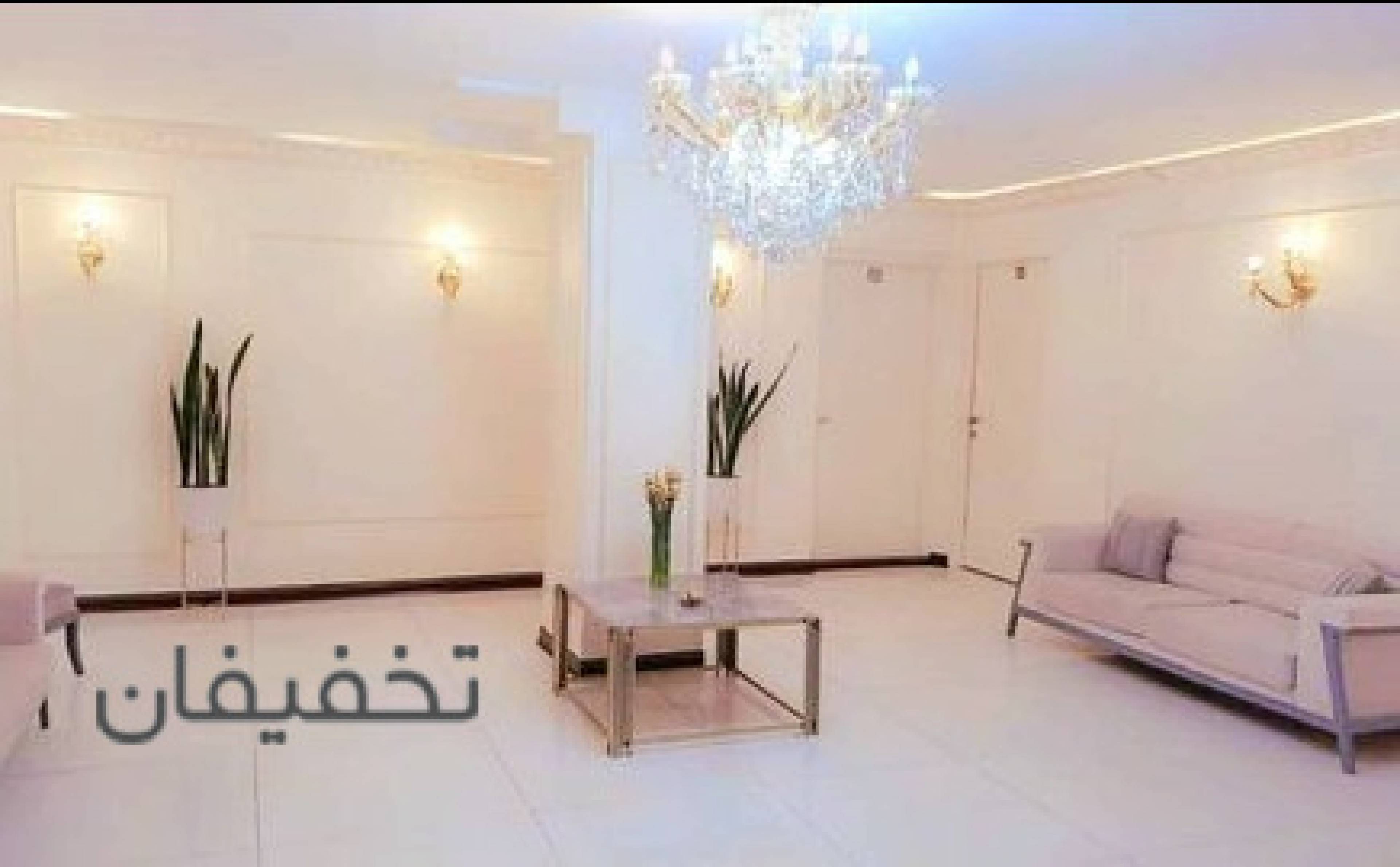 مرکز پوست و پاکسازی لاویا