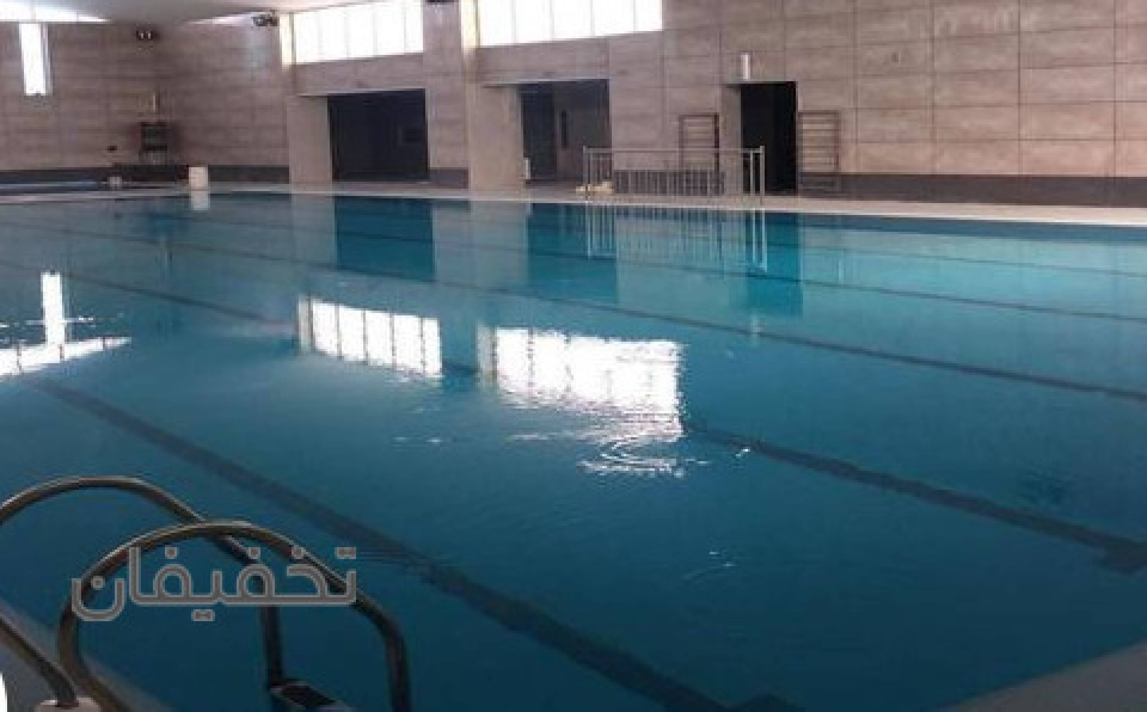 استخر روباز بانوان دهکده آفتاب