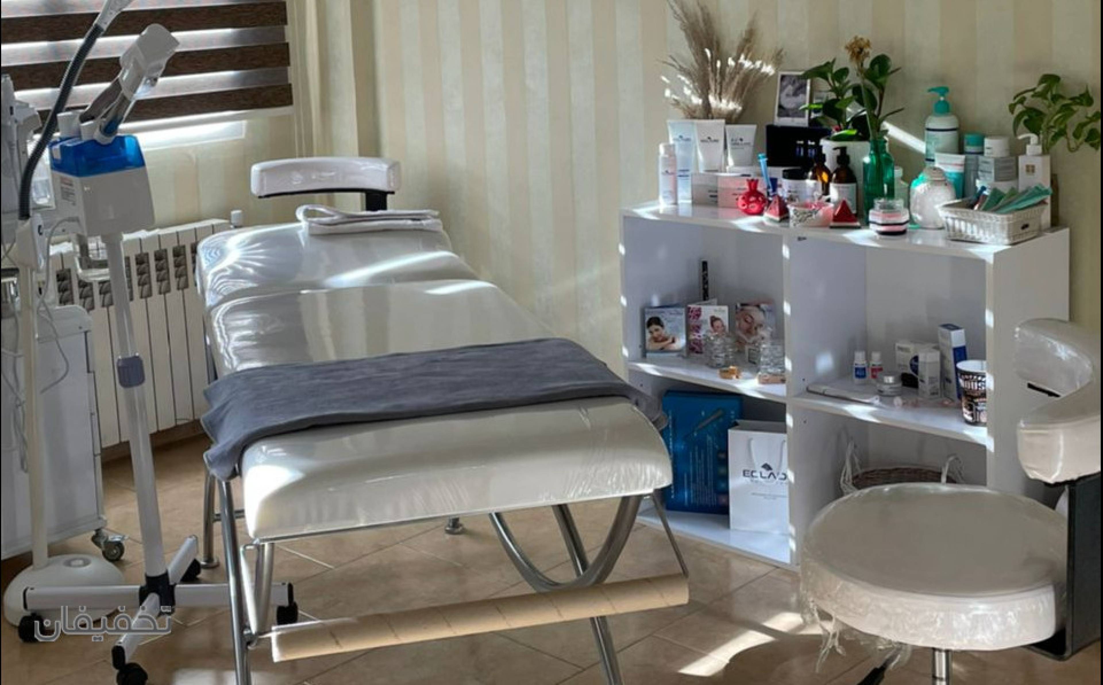 مرکز پزشکی و زیبایی حورزاد