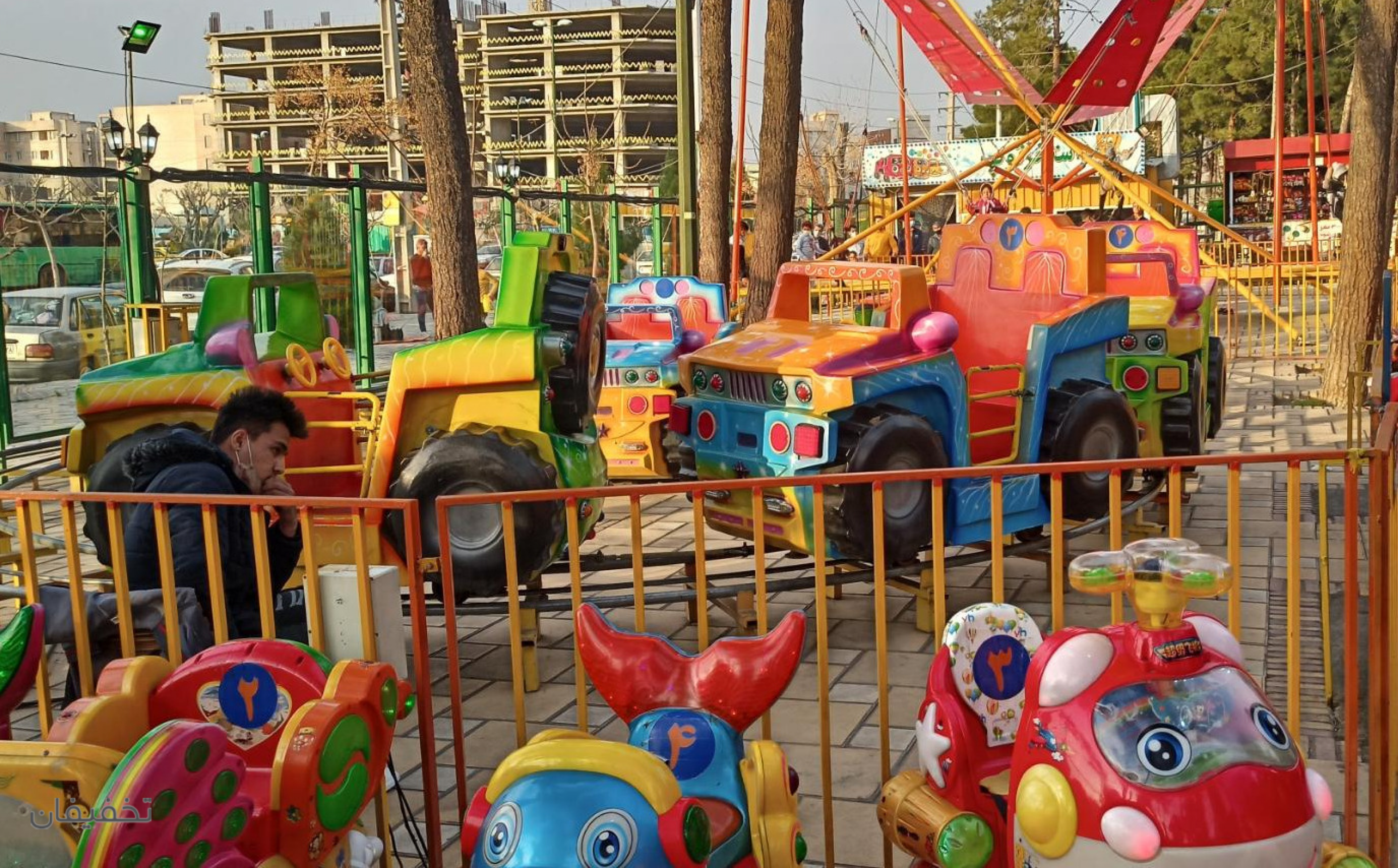 سرزمین سرگرمی خانواده بوستان خانواده