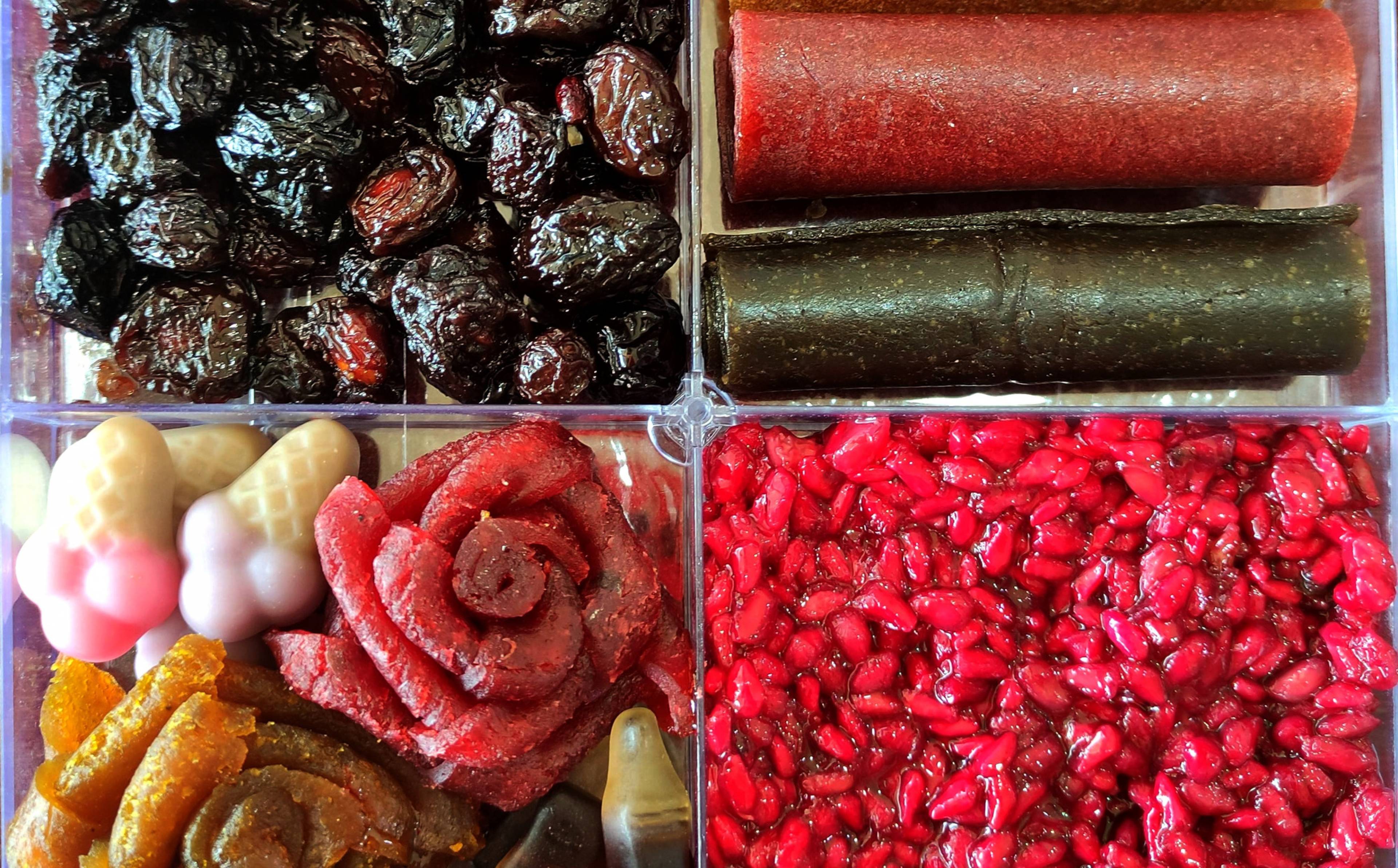 ترشیجات و عرقیات اصیل