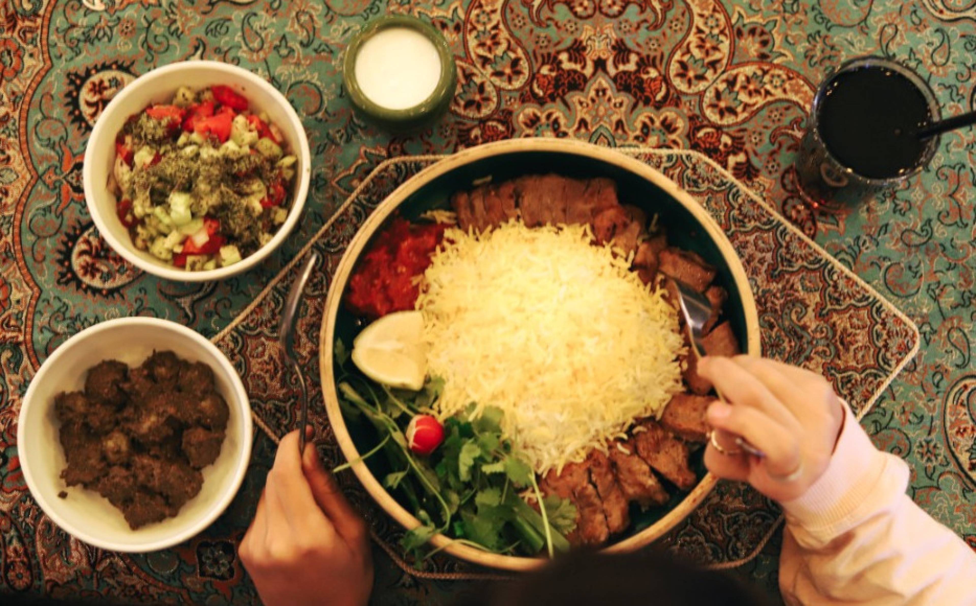 کافه رستوران خشنود (هتل پارسیان استقلال)