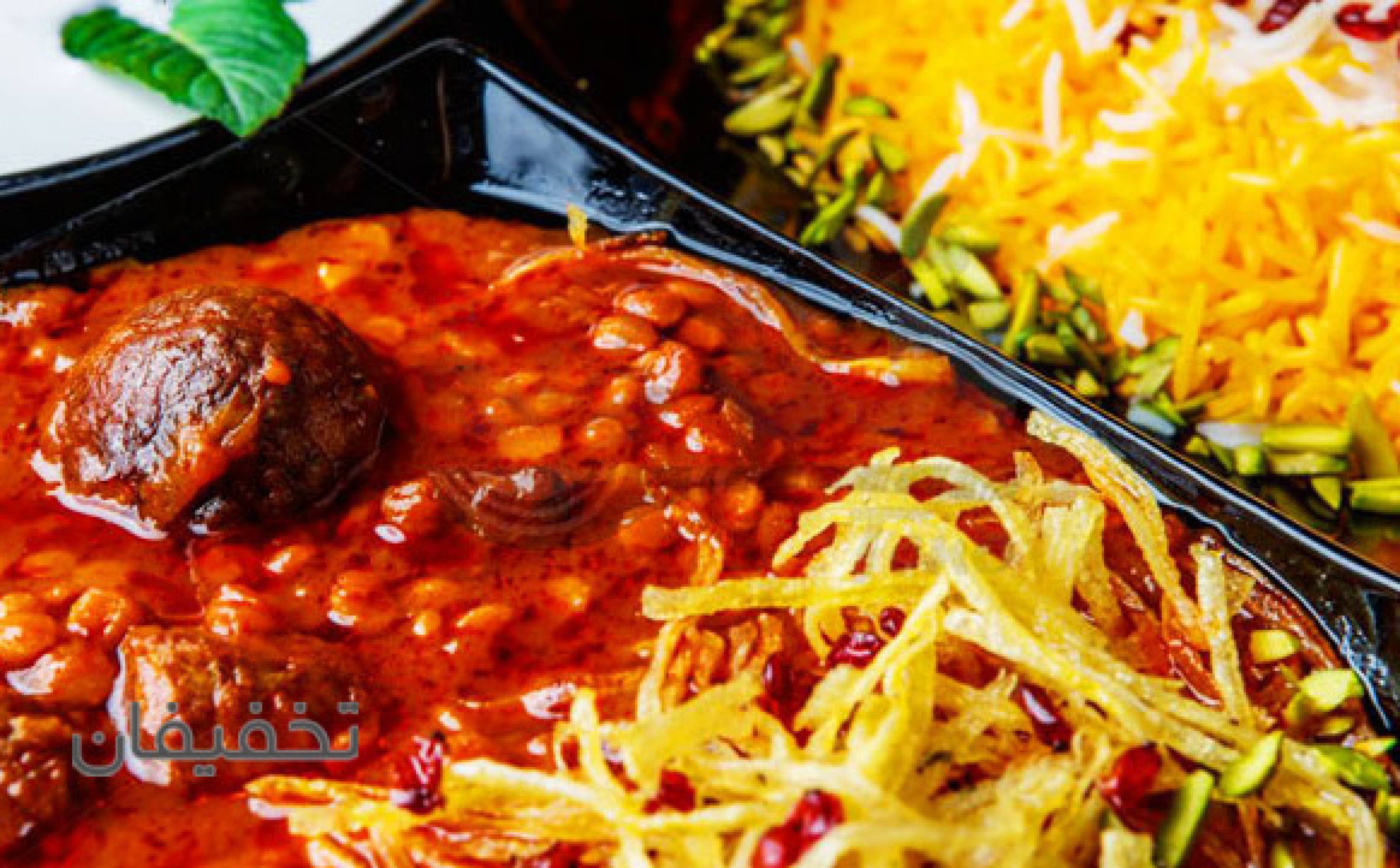 تهیه غذای گیلانه