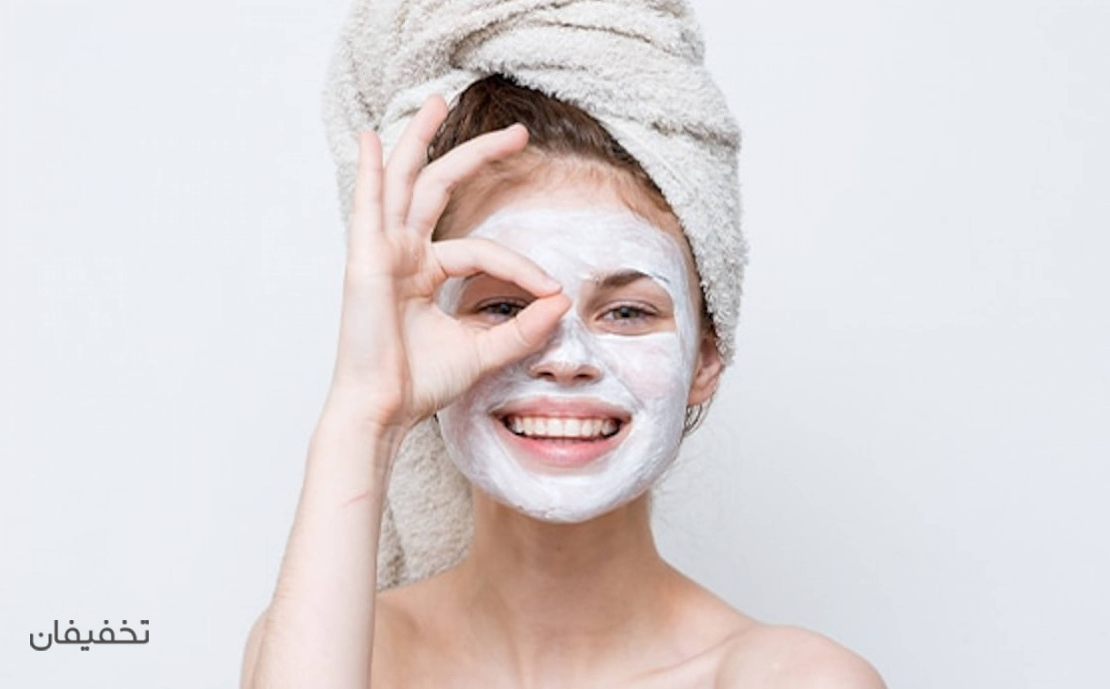 پاکسازی و فیشیال حرفه ای پوست جانان