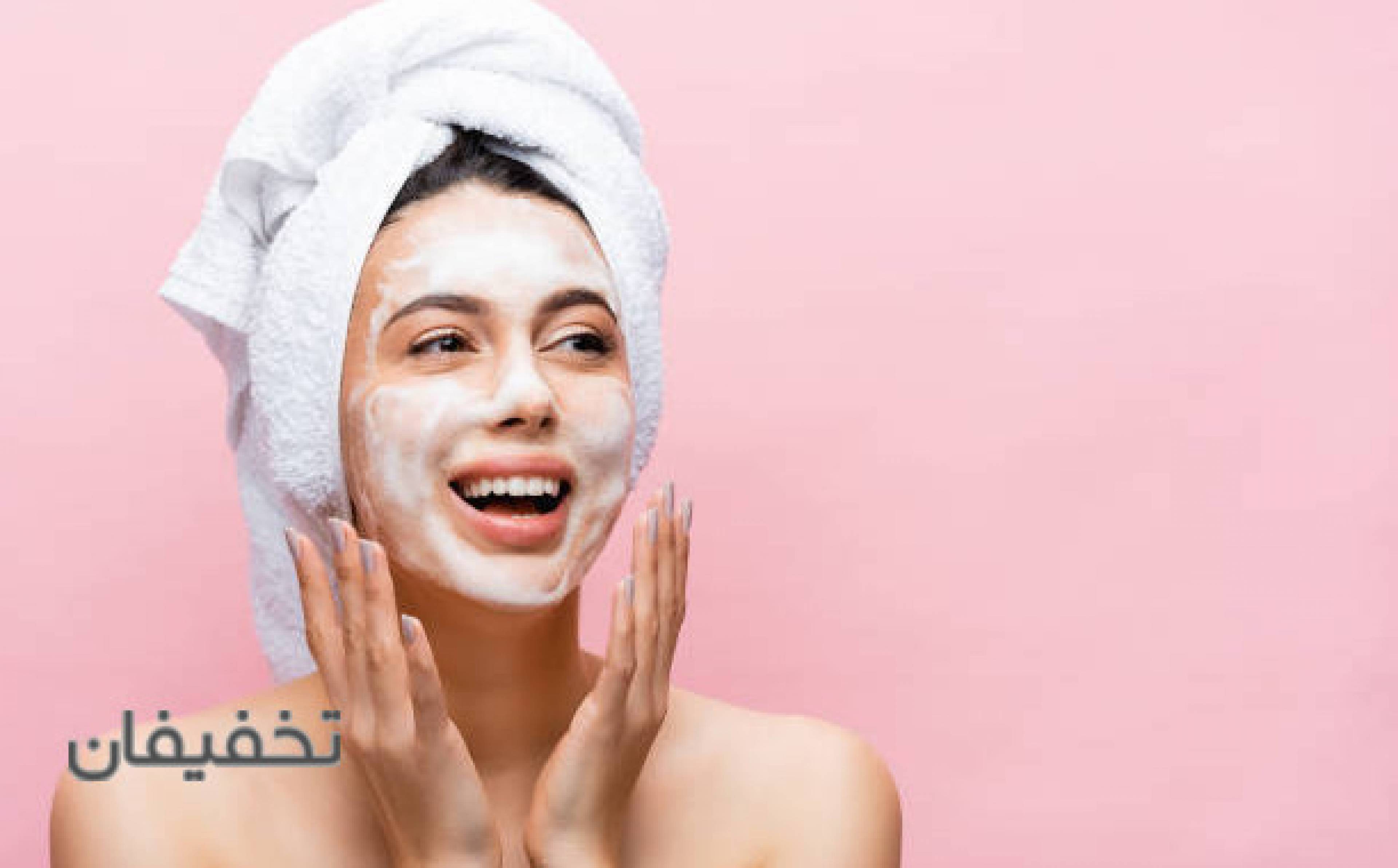 پاکسازی و فیشیال حرفه ای پوست جانان