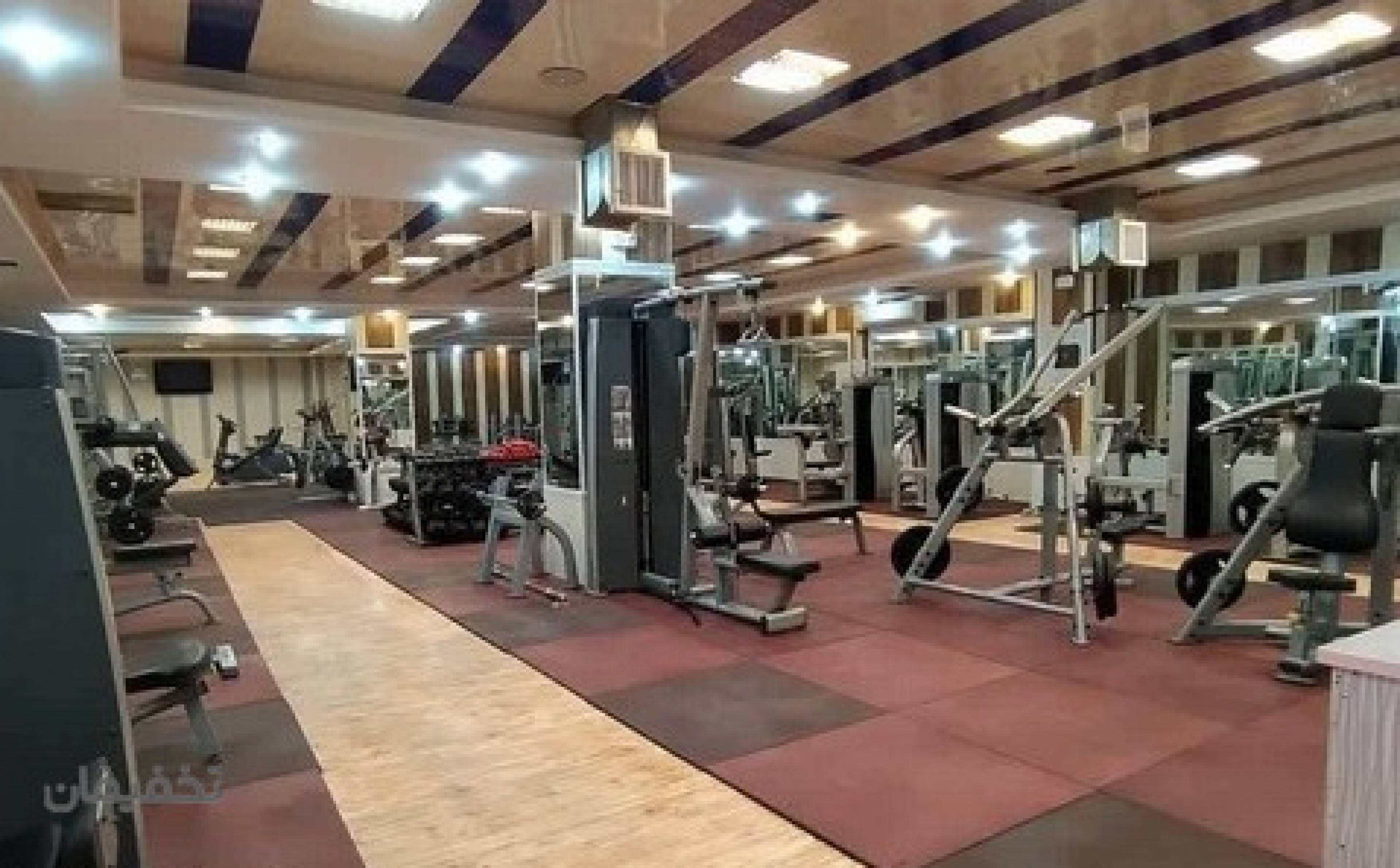 مجموعه ورزشی آمیتیس البرز