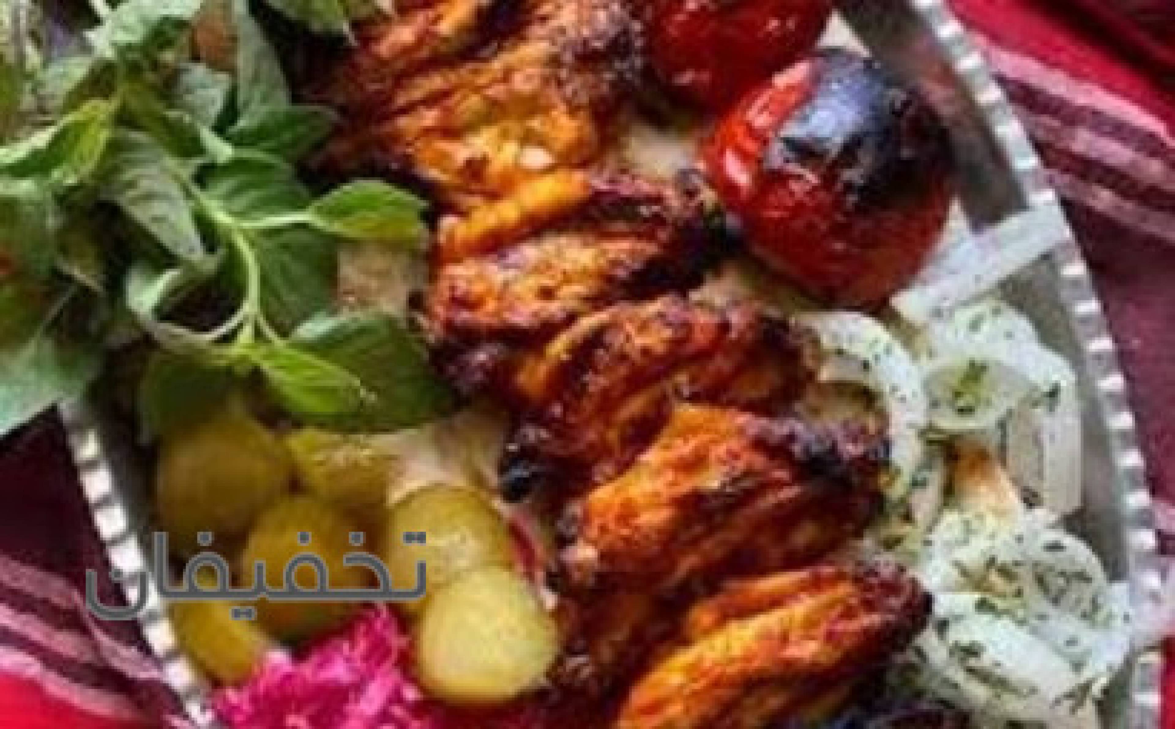کافه رستوران ماه سان