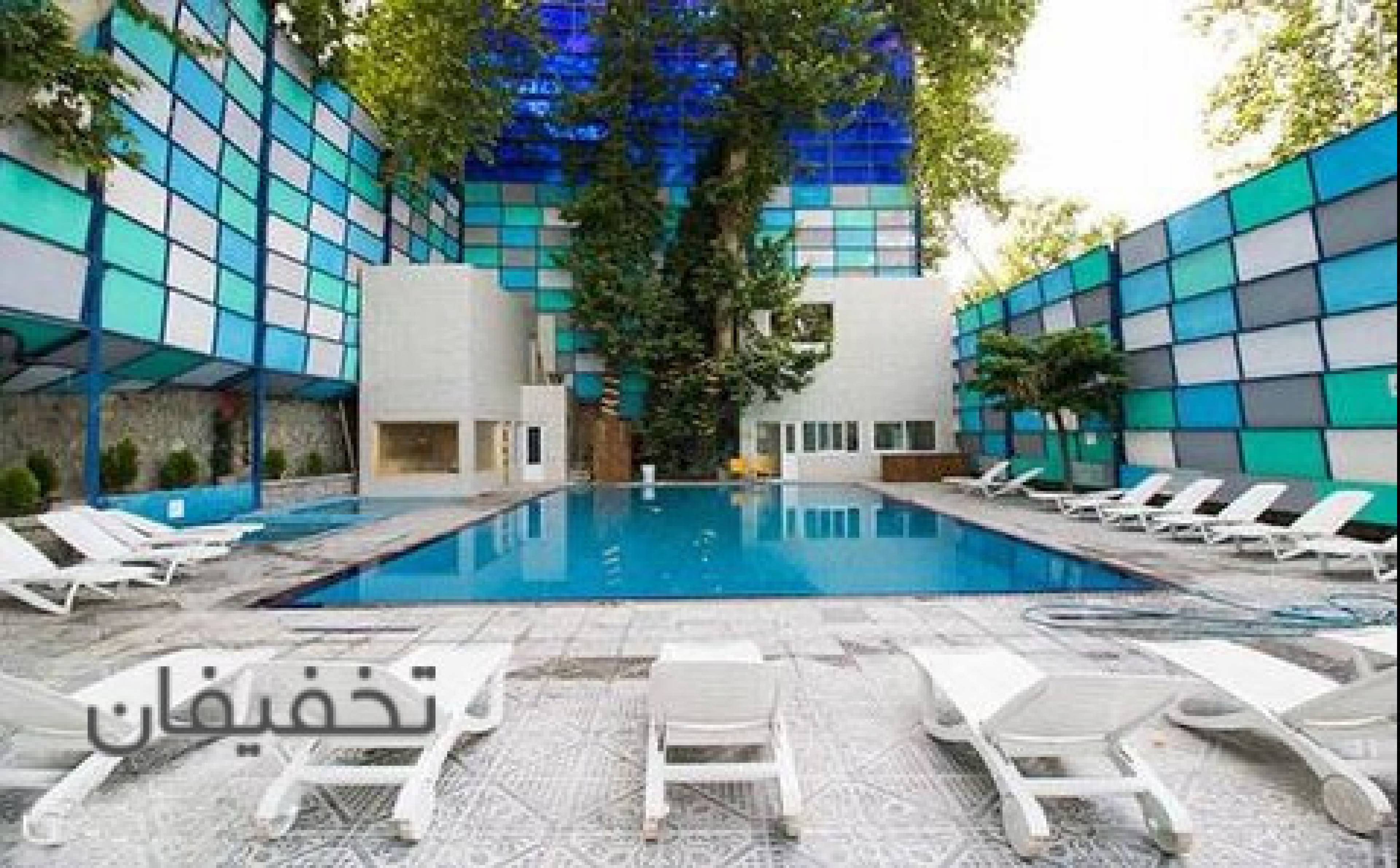 استخر روباز (چهارفصل) آفتاب جماران تهران