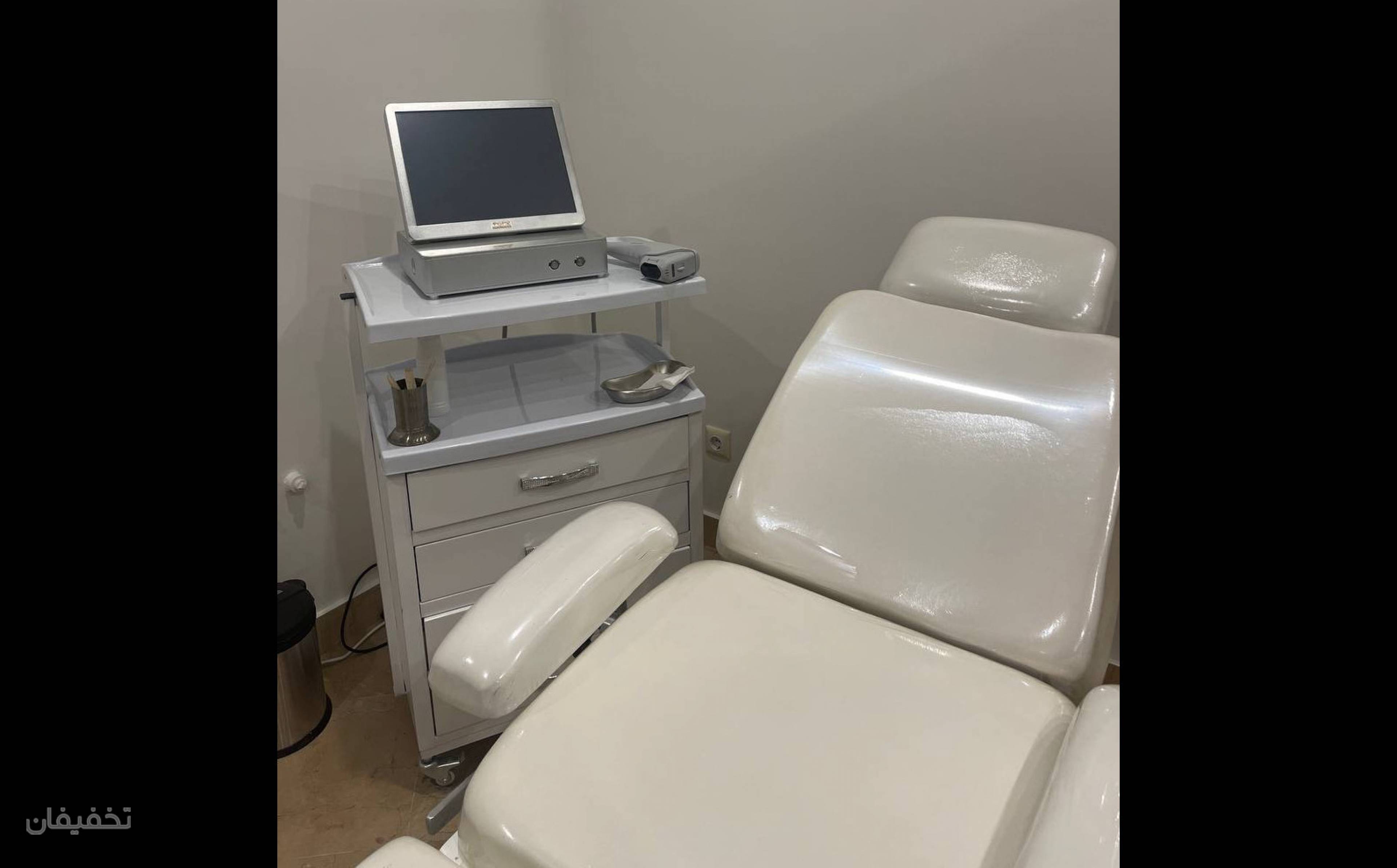 مطب پوست مو زیبایی دکتر هوشنگی