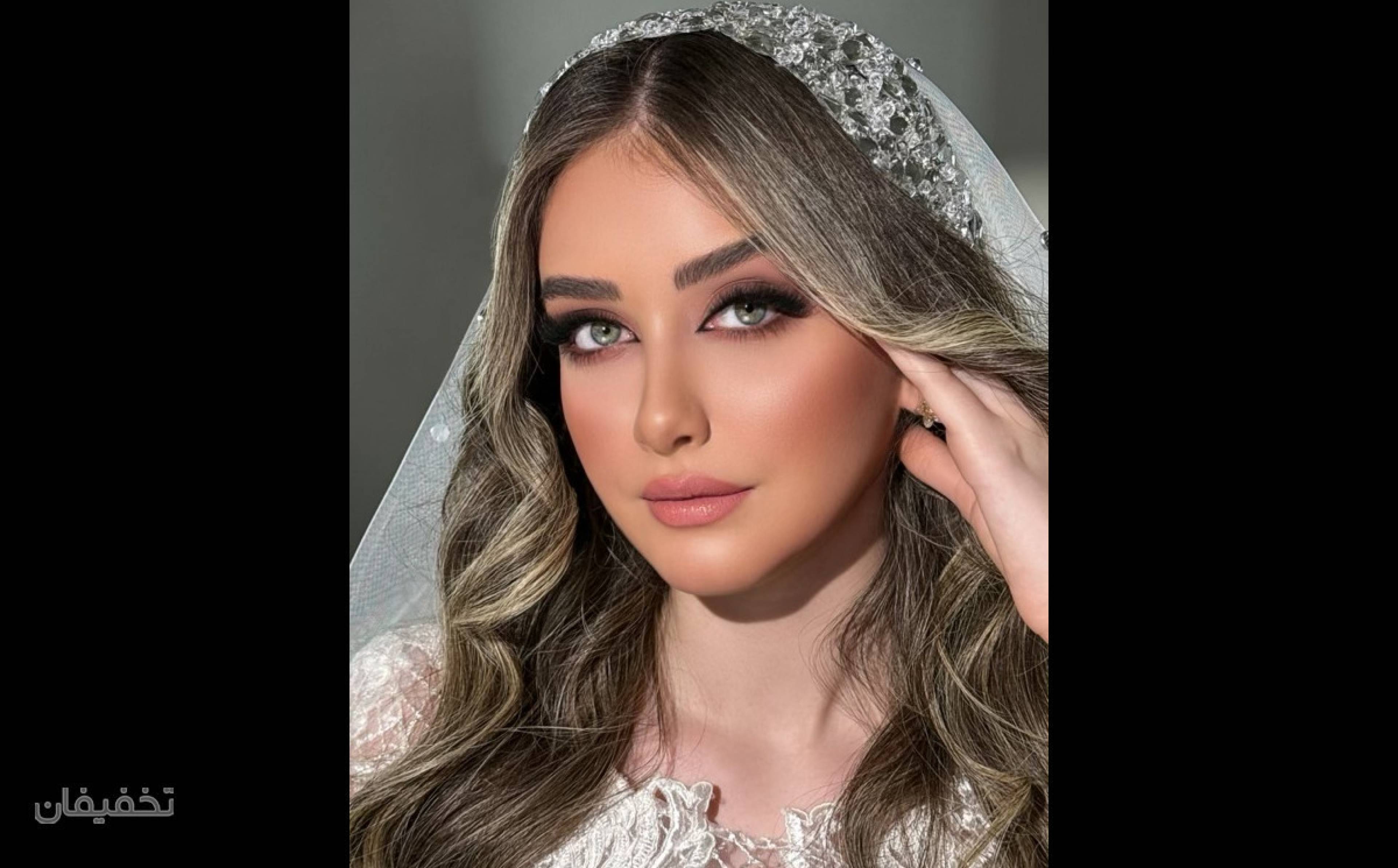 سالن تخصصی میکاپ و کراتین سلماز آقاجانی
