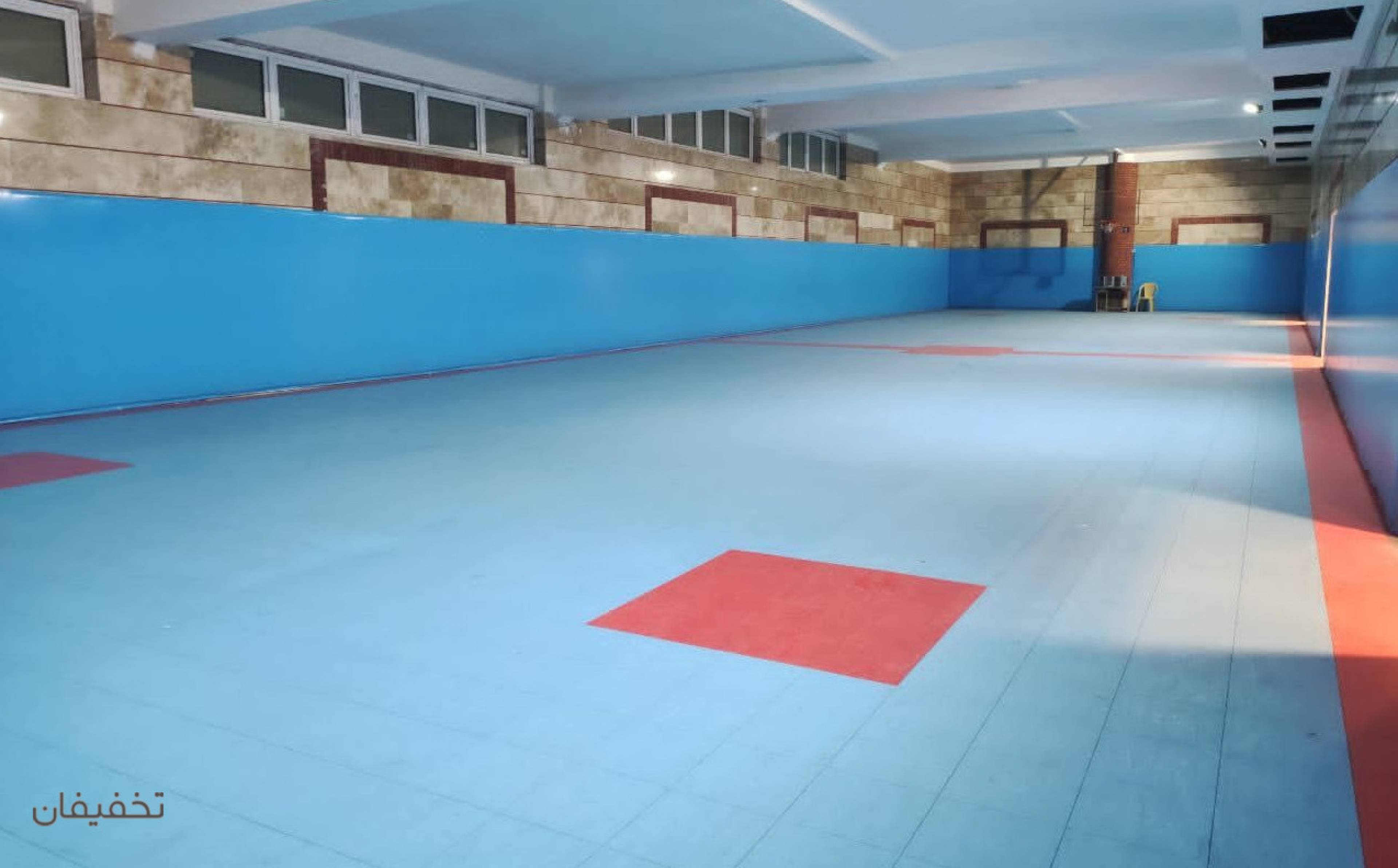 زمین اسکیت مجموعه ورزشی نسیم سحر