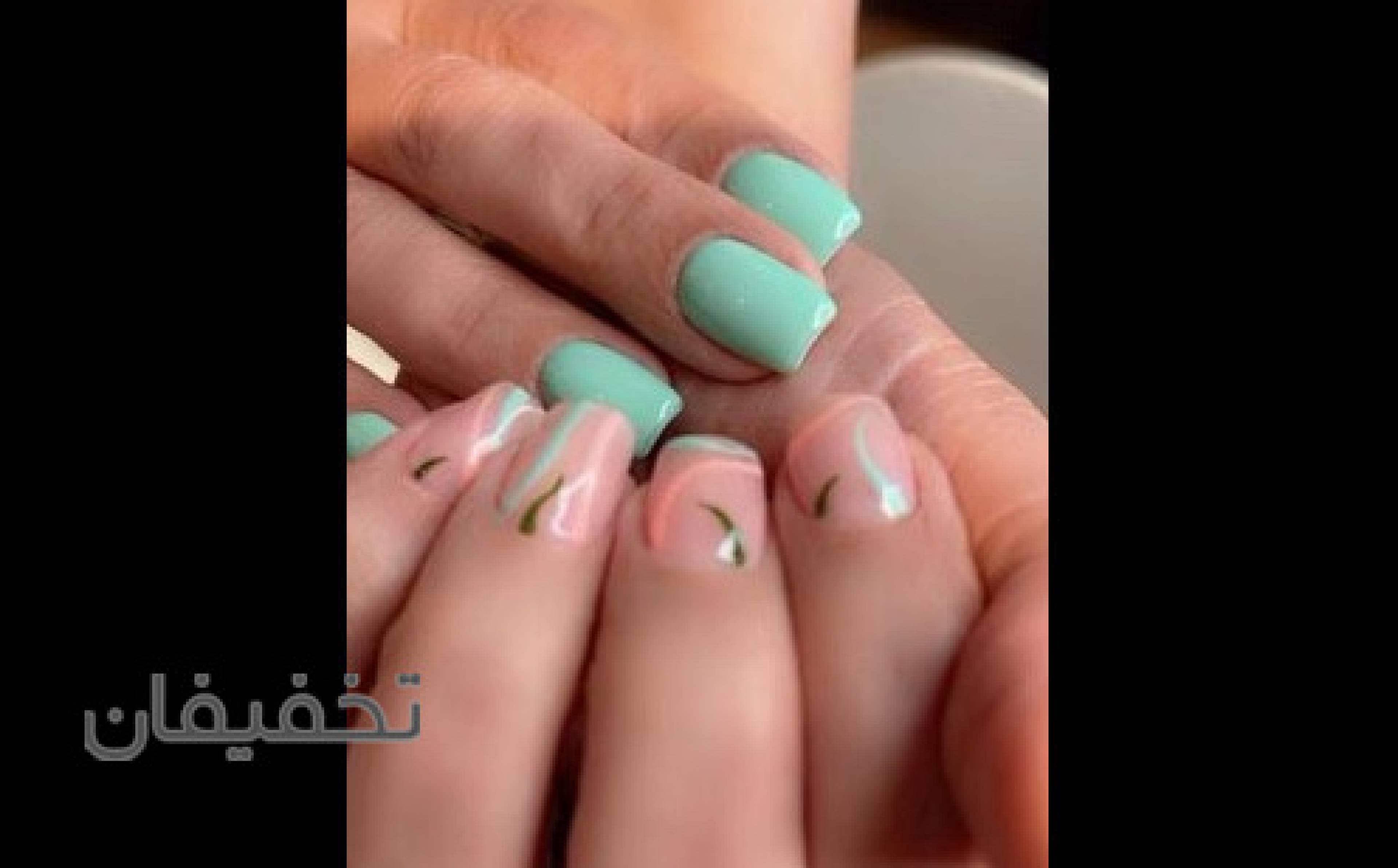خدمات ناخن در سالن زیبایی فریبا راد