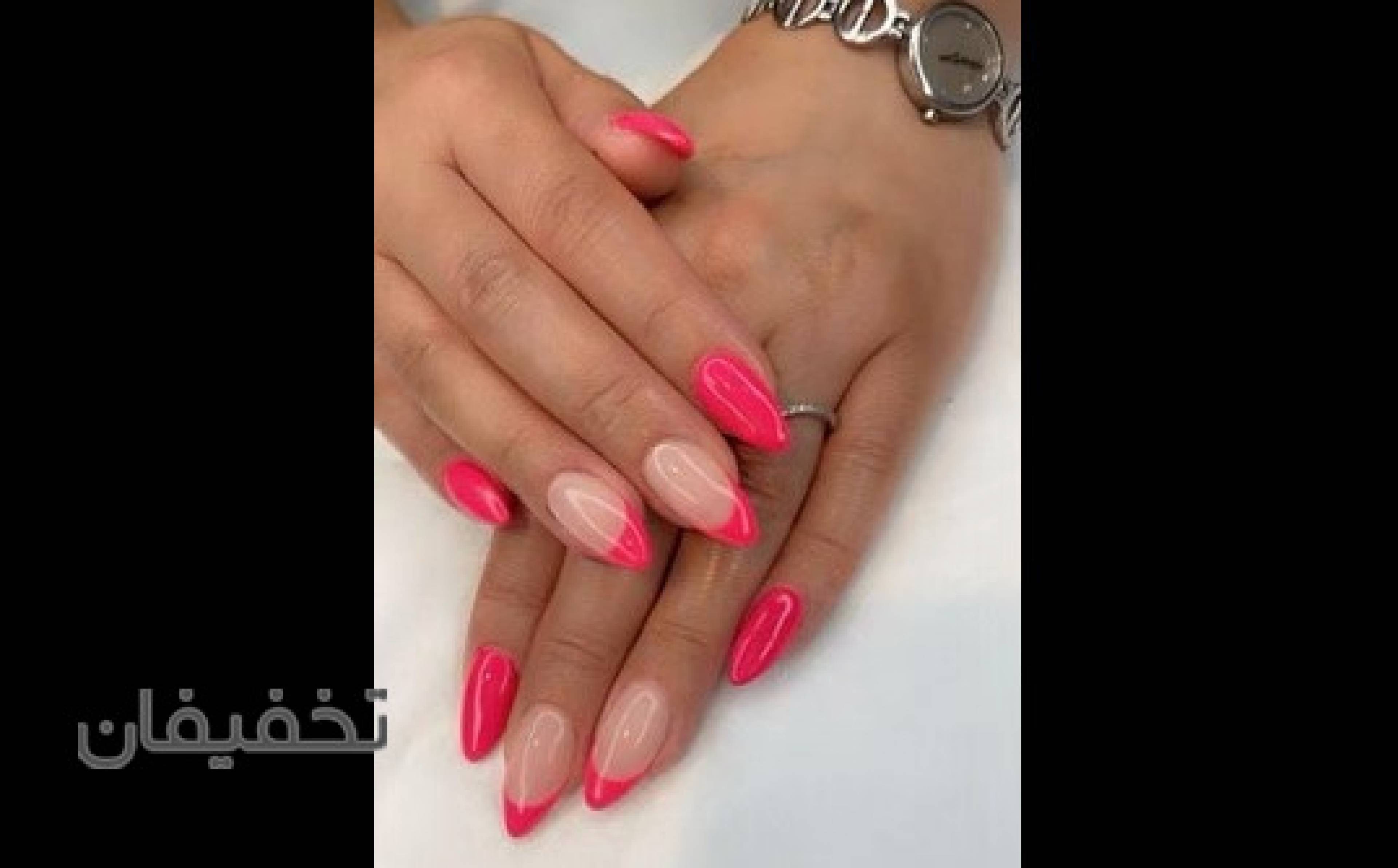 خدمات ناخن در سالن زیبایی فریبا راد