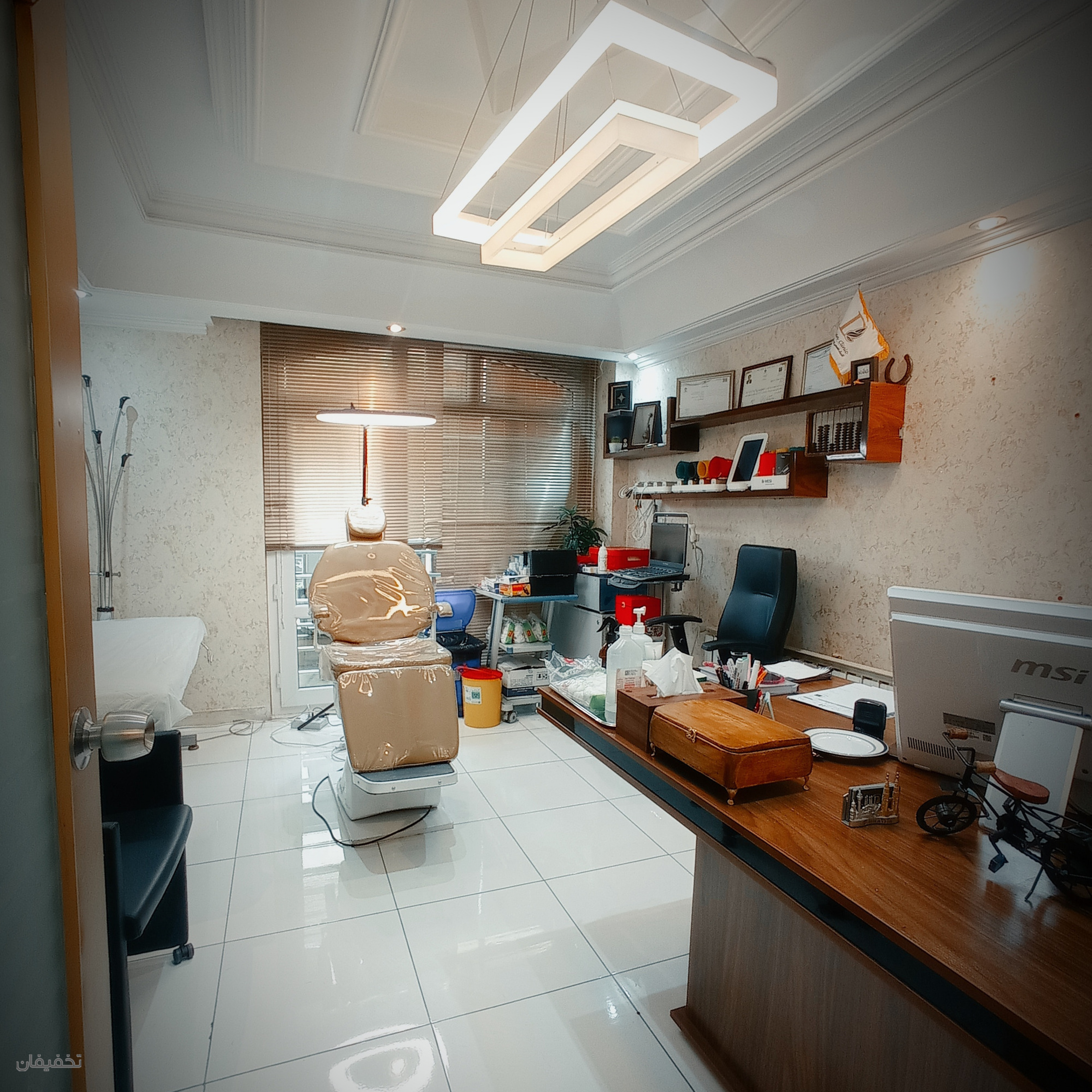 کلینیک دانیان تخصصی پوست و مو