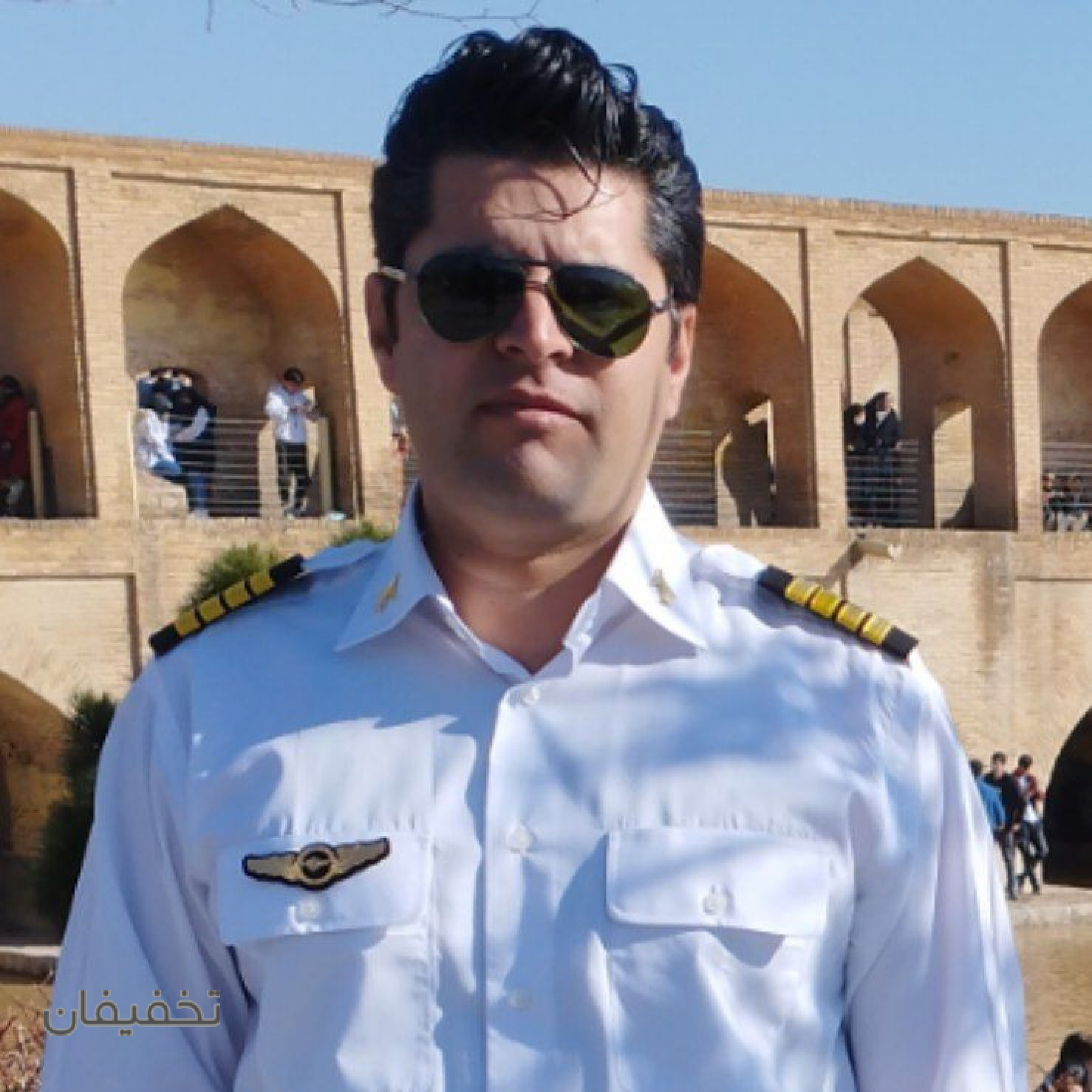 آموزش پرواز با پاراگلایدر و پاراموتور،استاد خلبان درویشی